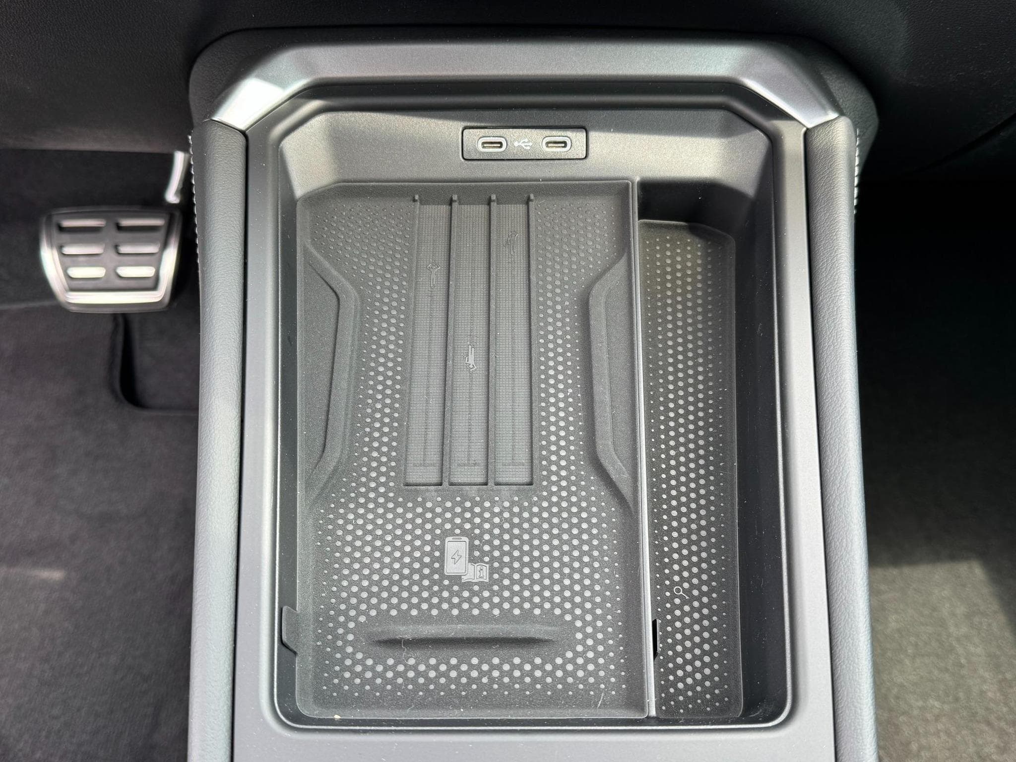VW T-Roc 1.5 R-Line Black (2026) - Photo 16