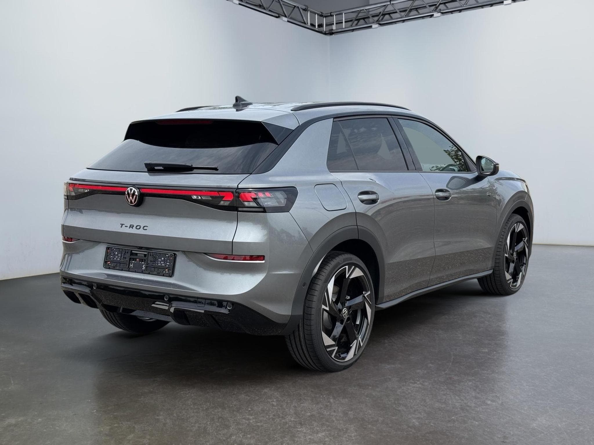 VW T-Roc 1.5 R-Line Black (2026) - Photo 4