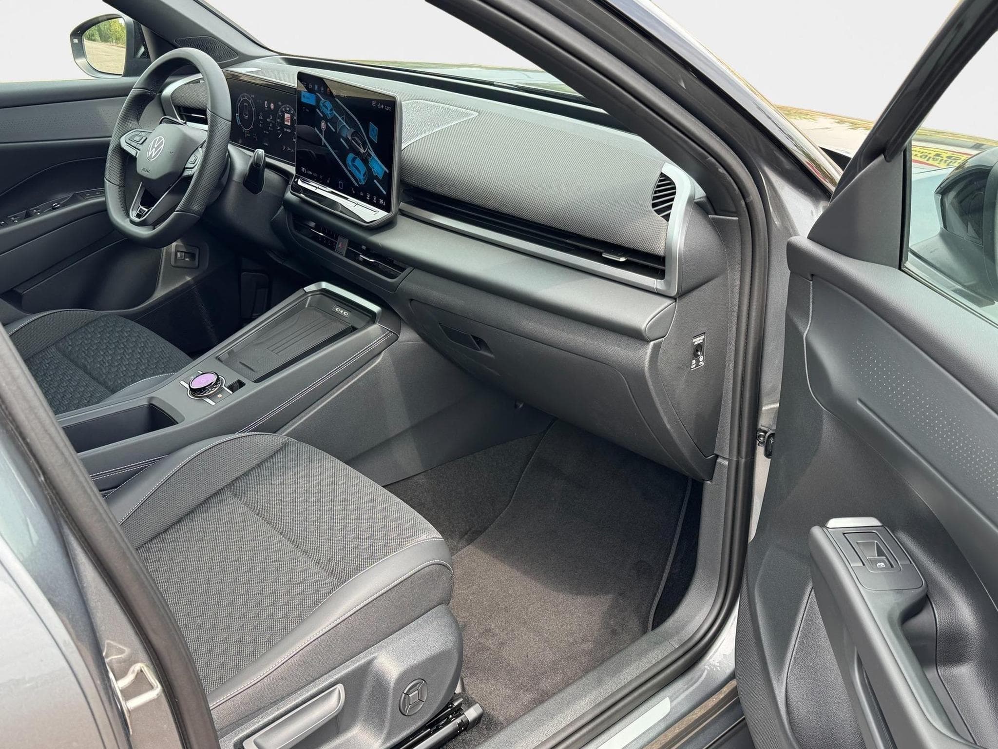 VW T-Roc 1.5 R-Line Black (2026) - Photo 8