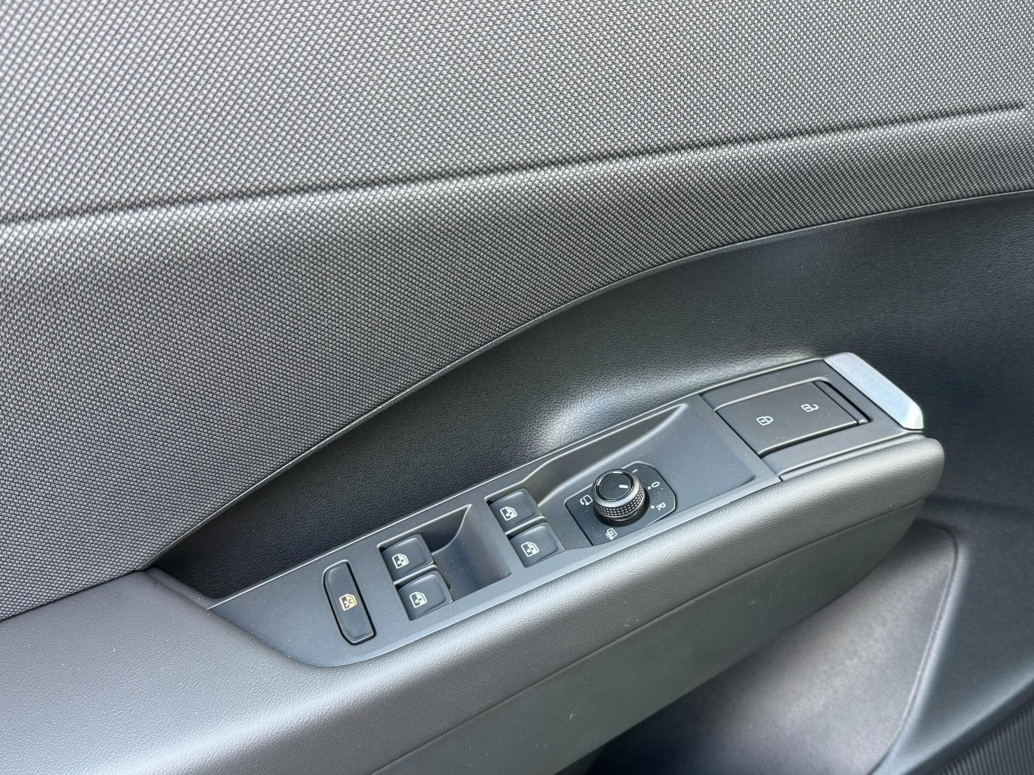 VW T-Roc T-Roc (2026) - Photo 24