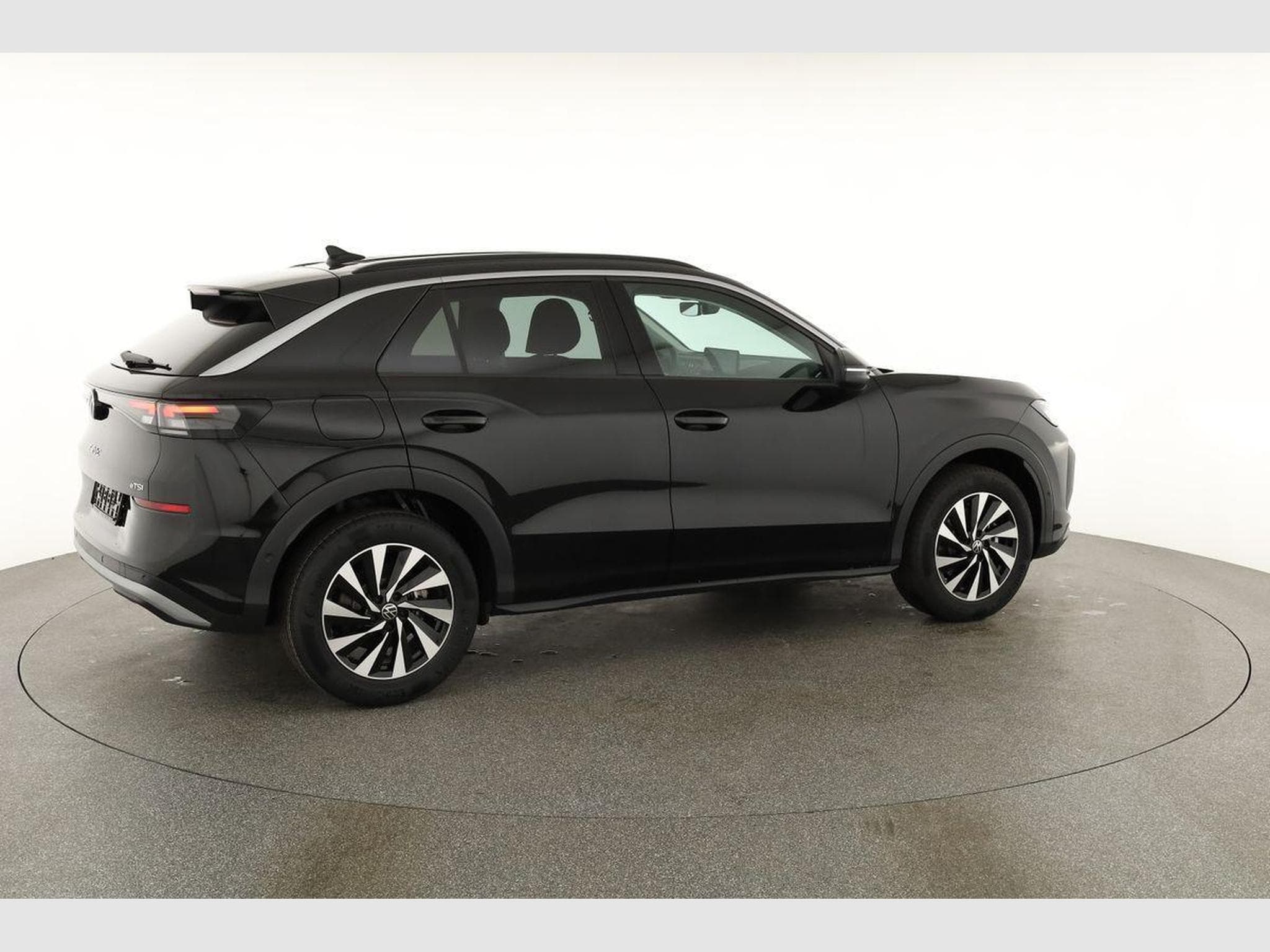 VW T-Roc 1.5 eTSI 110 kW Life (2026) - Photo 17