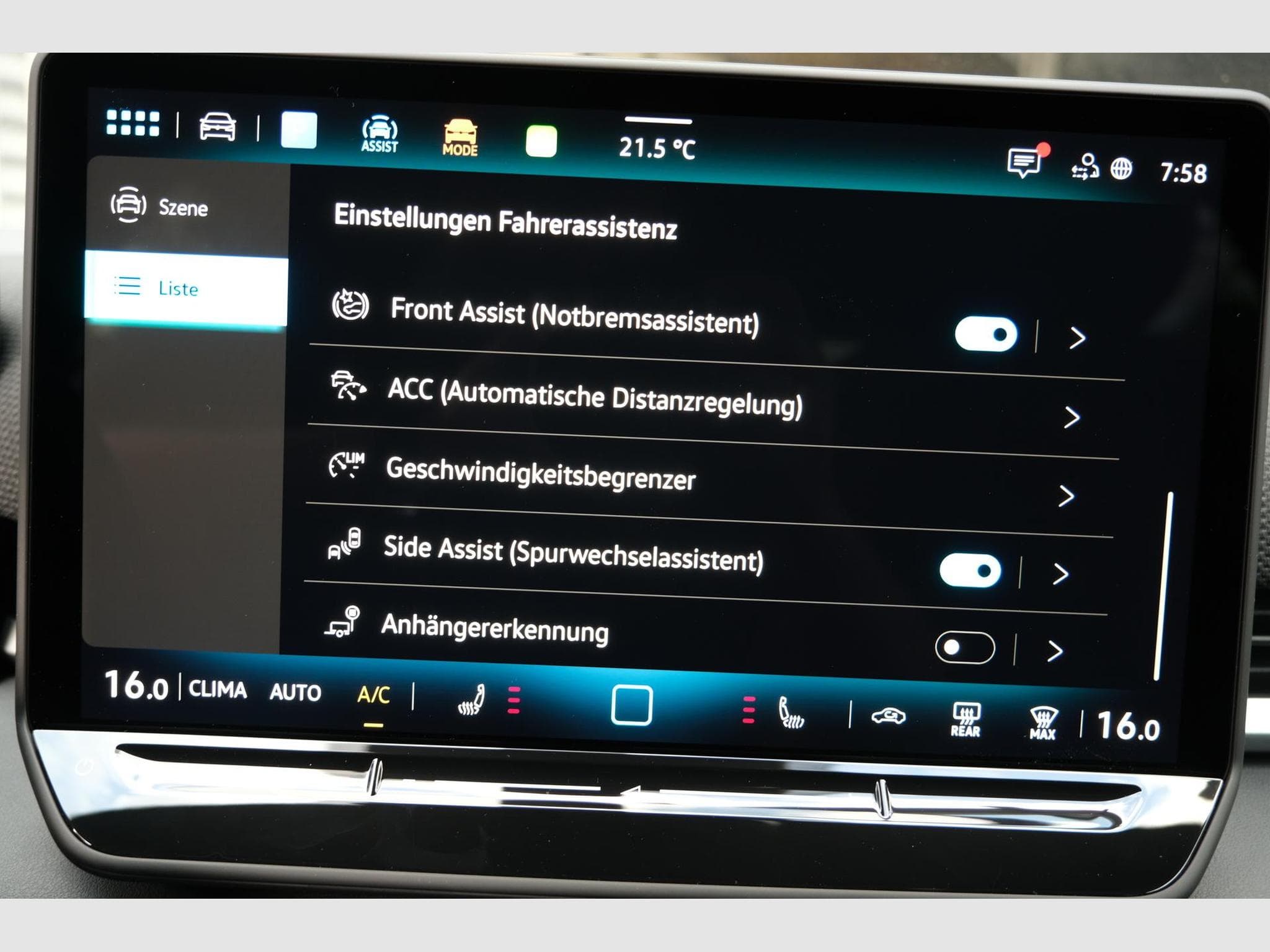 VW T-Roc 1.5 eTSI DSG (2026) - Photo 15