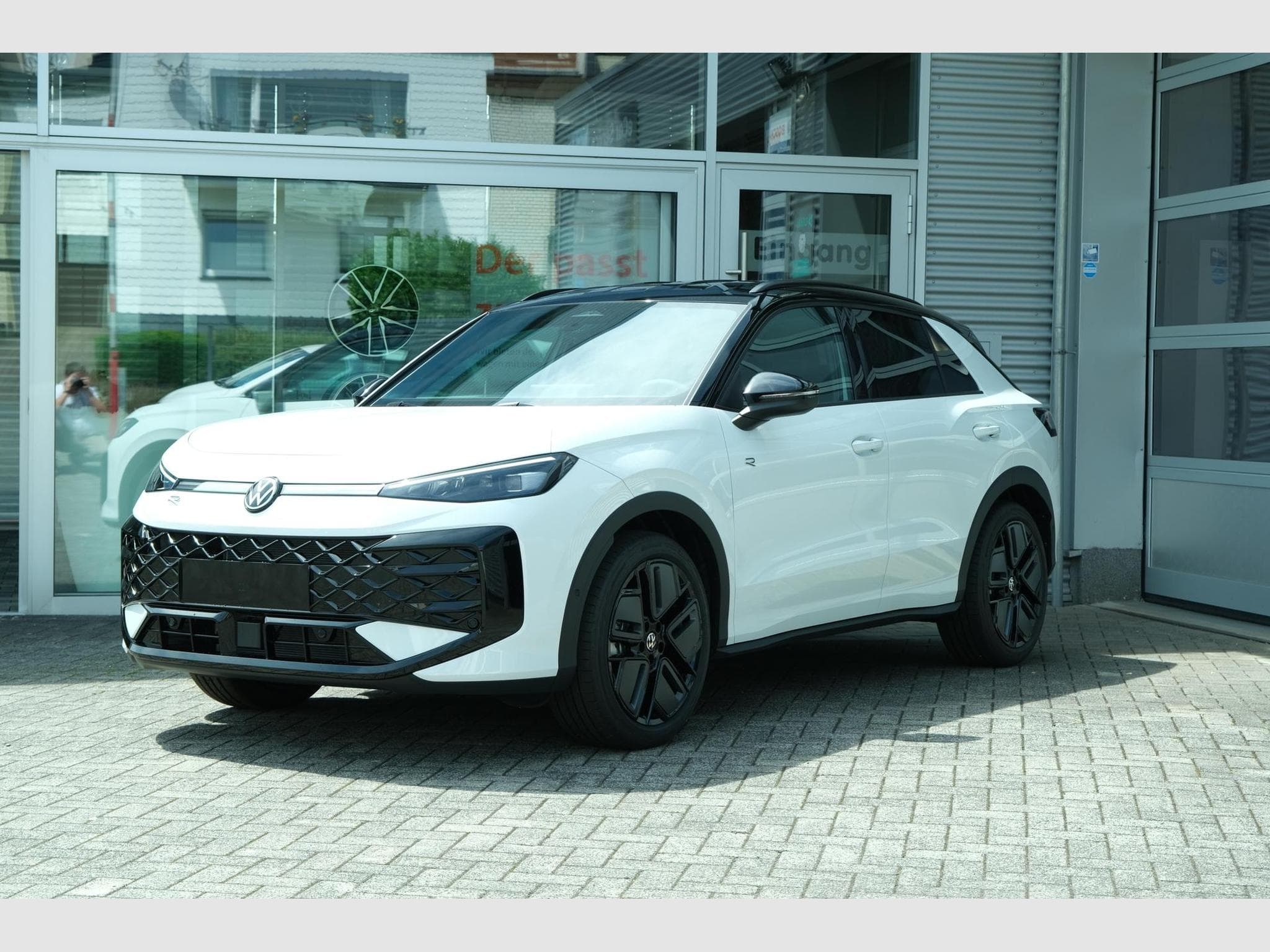 VW T-Roc 1.5 eTSI DSG (2026) - Photo 1