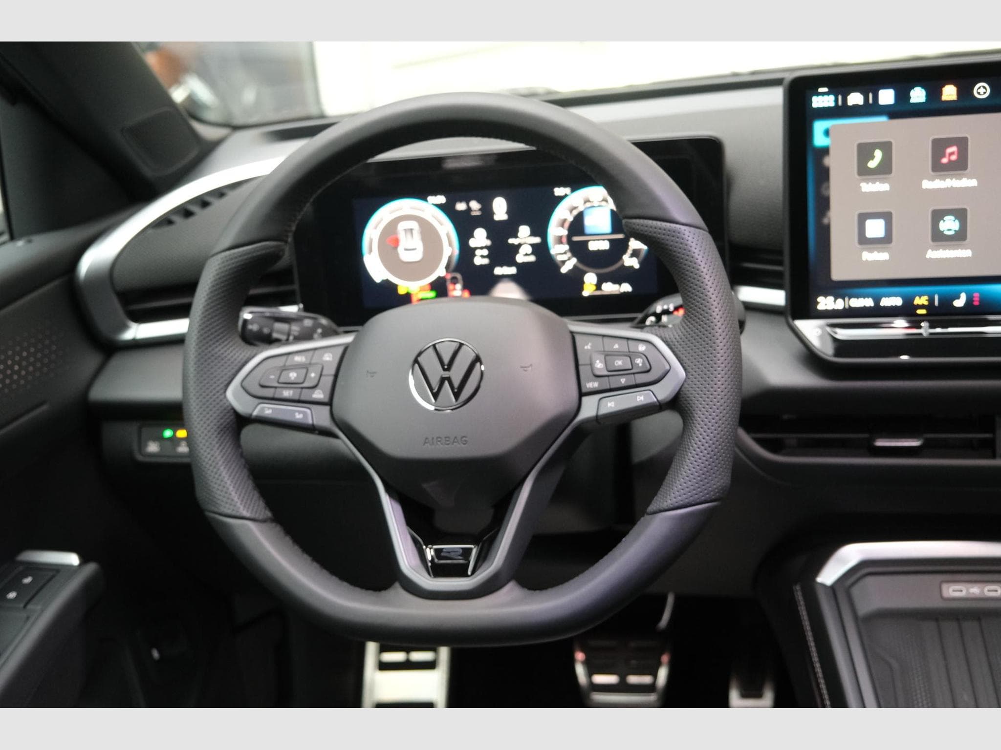 VW T-Roc 1.5 eTSI DSG (2026) - Photo 9