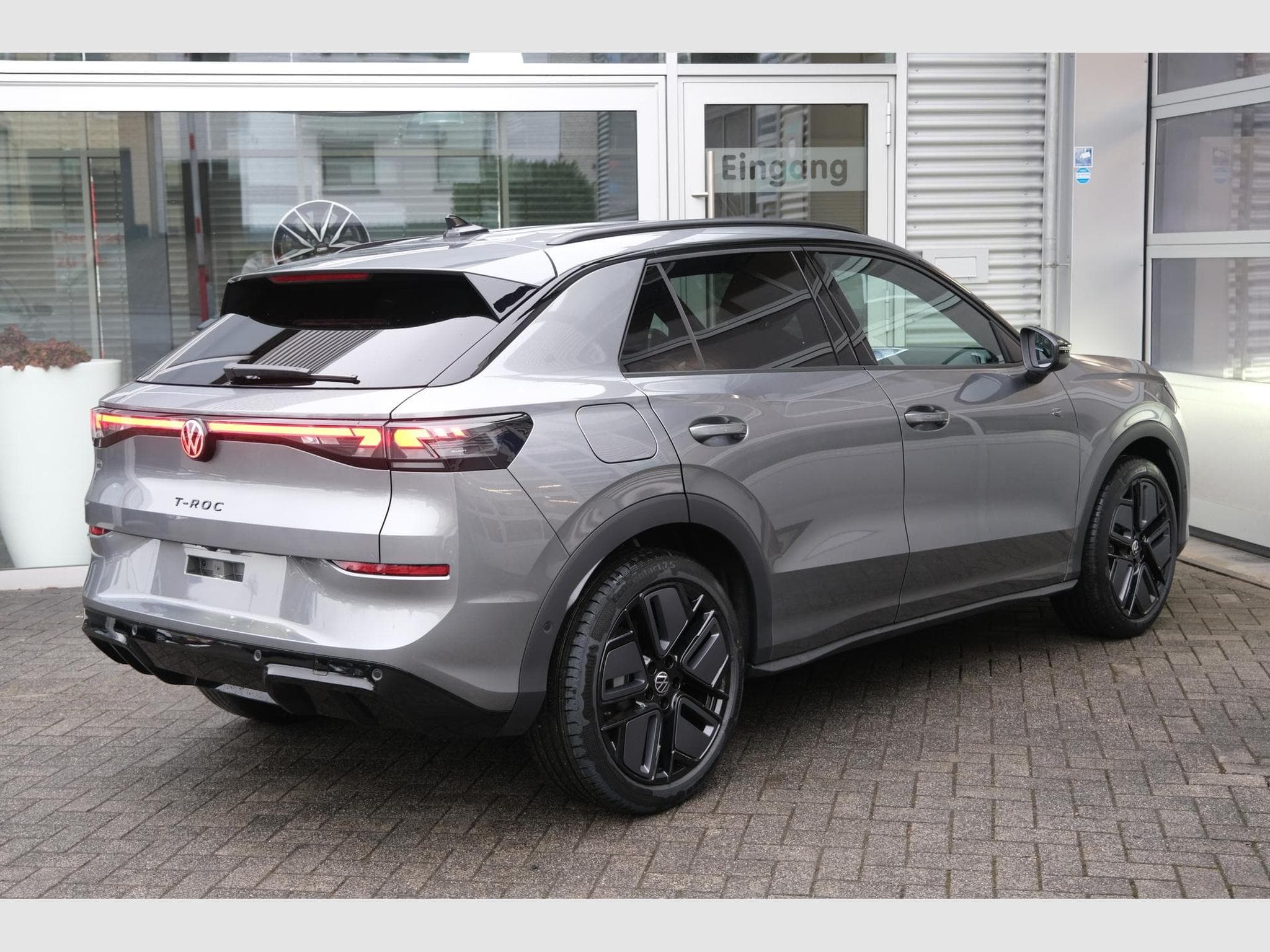 VW T-Roc 1.5 eTSI DSG (2026) - Photo 18