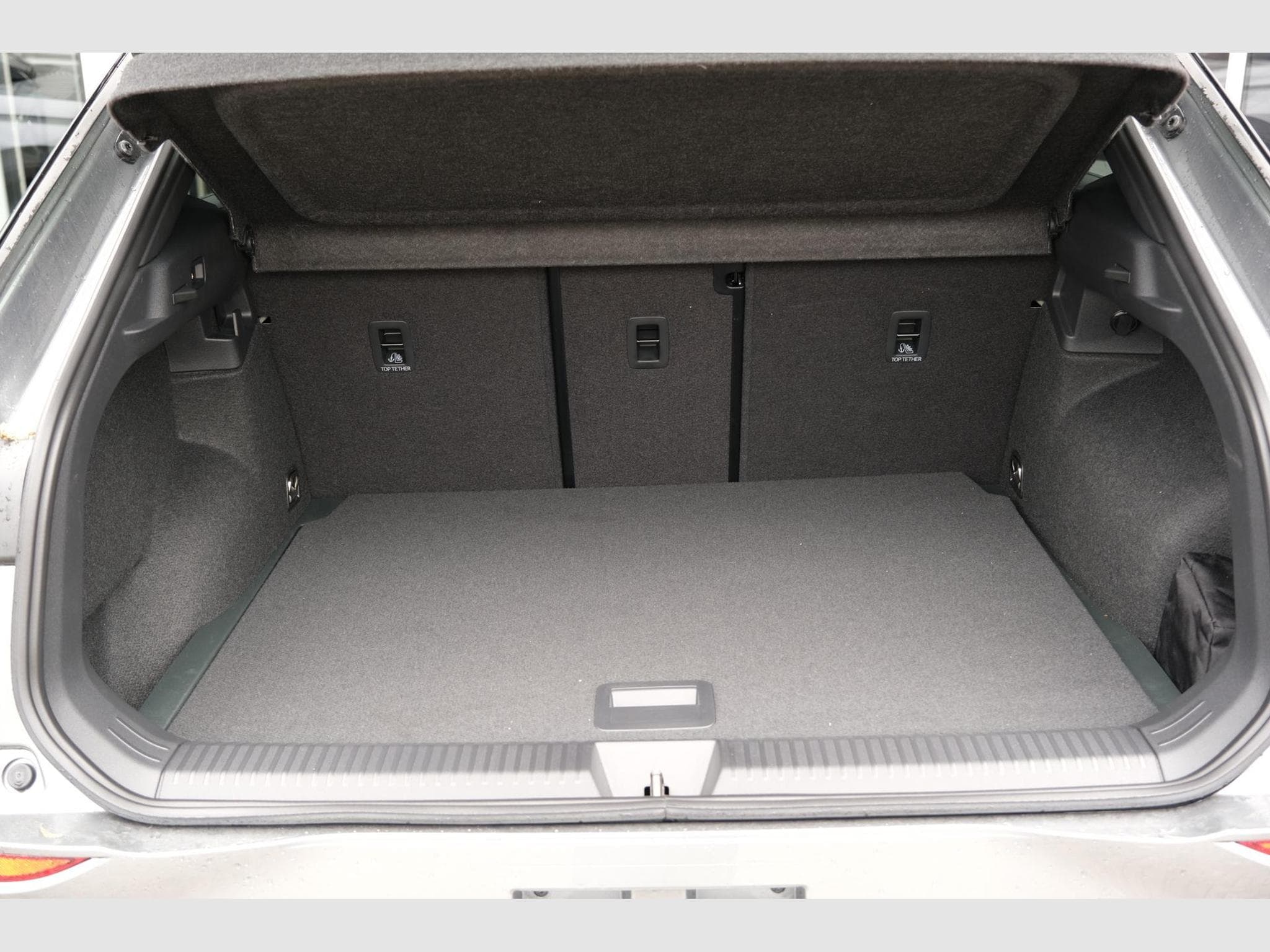 VW T-Roc 1.5 eTSI DSG (2026) - Photo 7