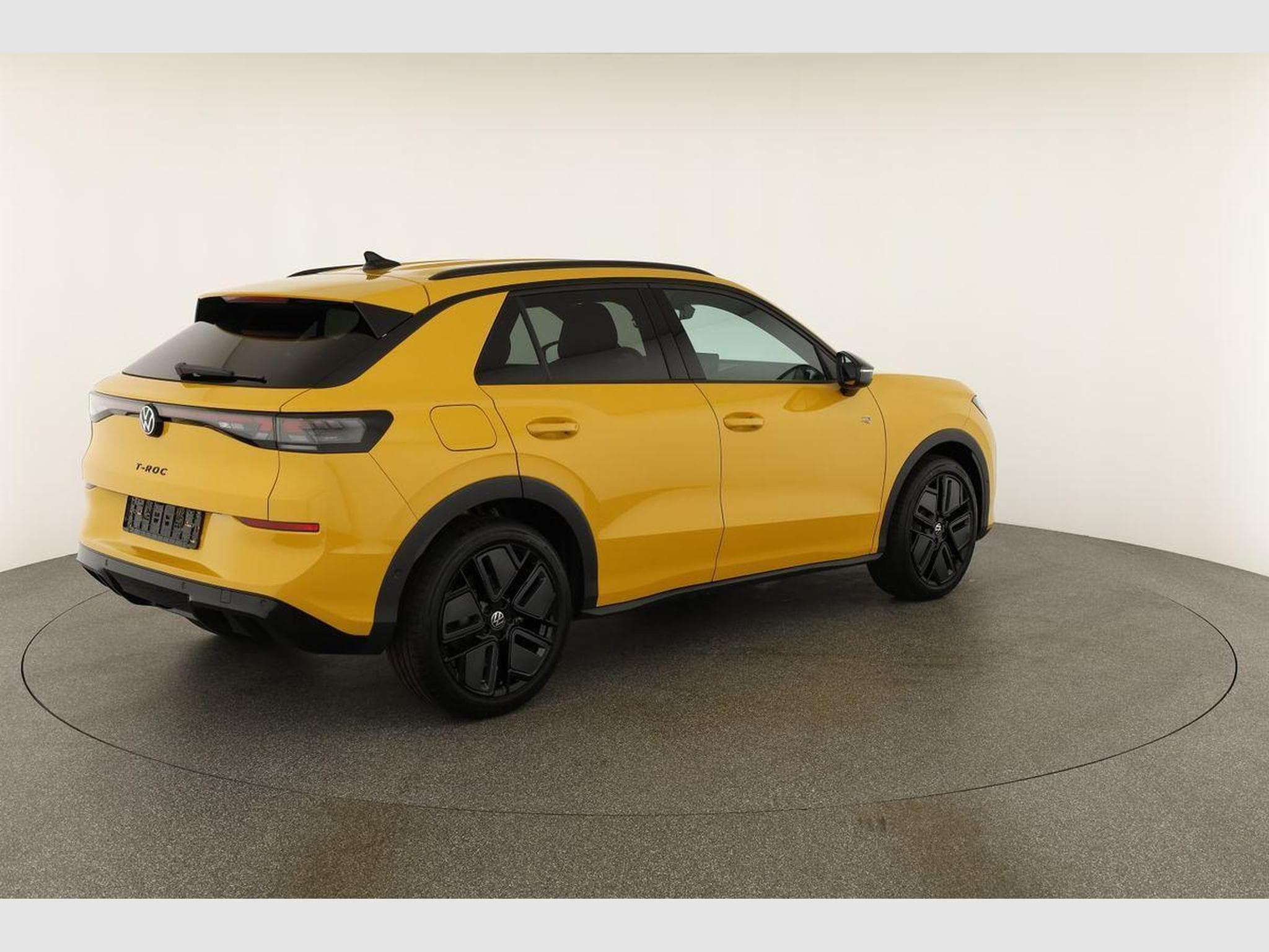 VW T-Roc 1.5 eTSI 110 kW R-Line (2026) - Photo 16