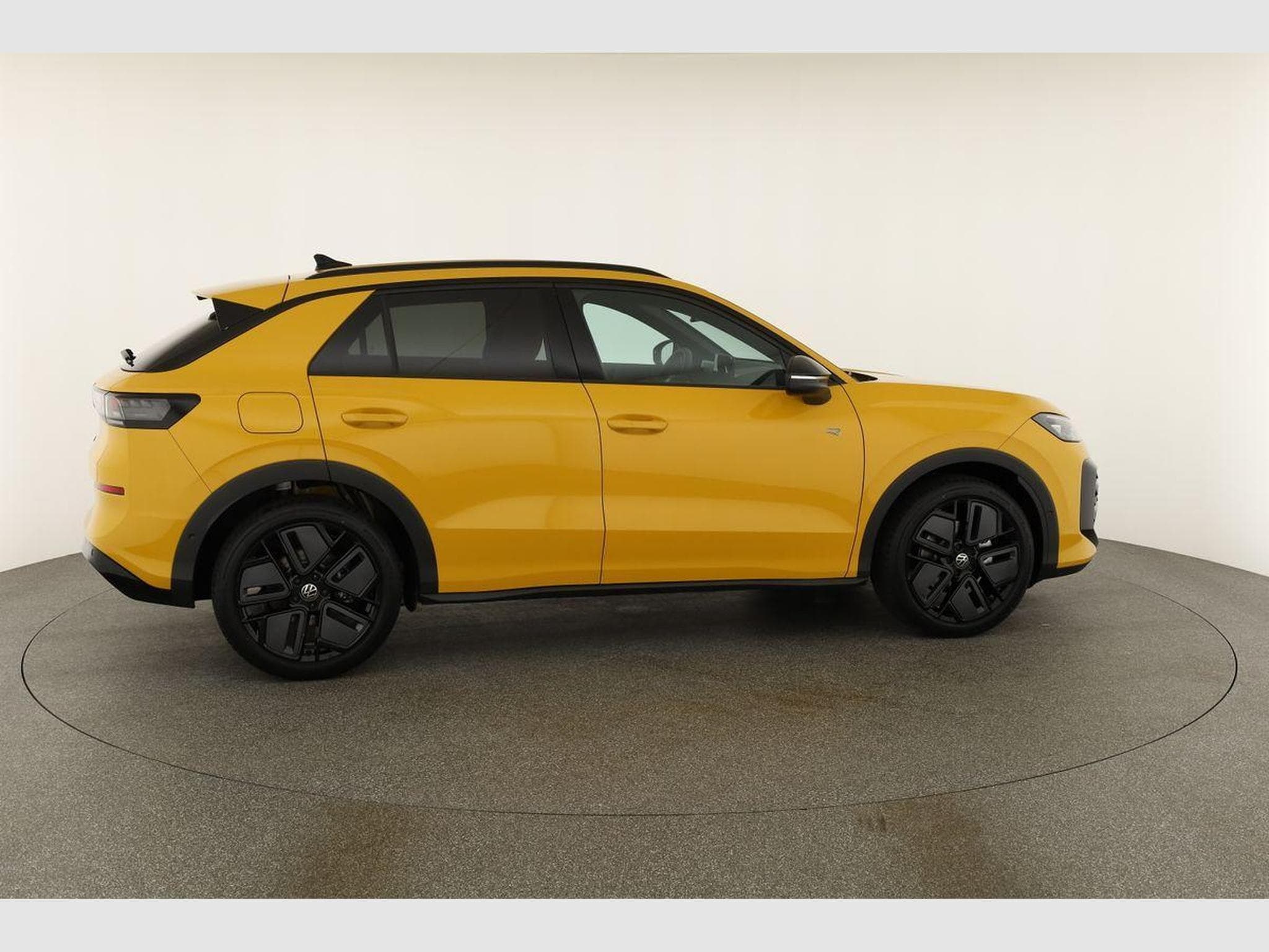 VW T-Roc 1.5 eTSI 110 kW R-Line (2026) - Photo 18