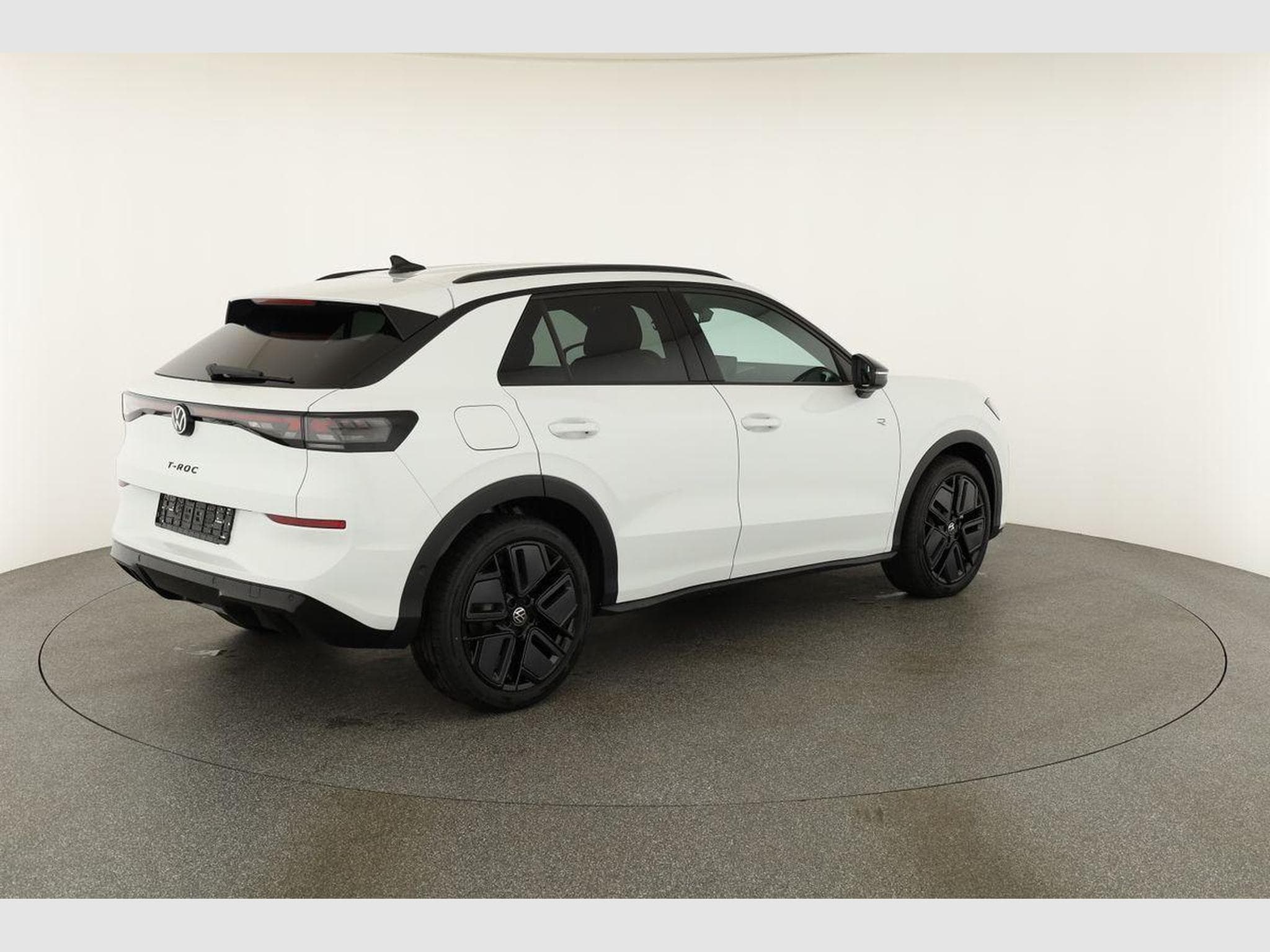 VW T-Roc 1.5 eTSI 110 kW R-Line (2026) - Photo 16
