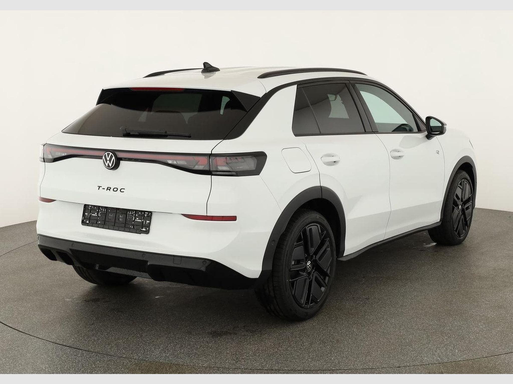 VW T-Roc 1.5 eTSI 110 kW R-Line (2026) - Photo 2