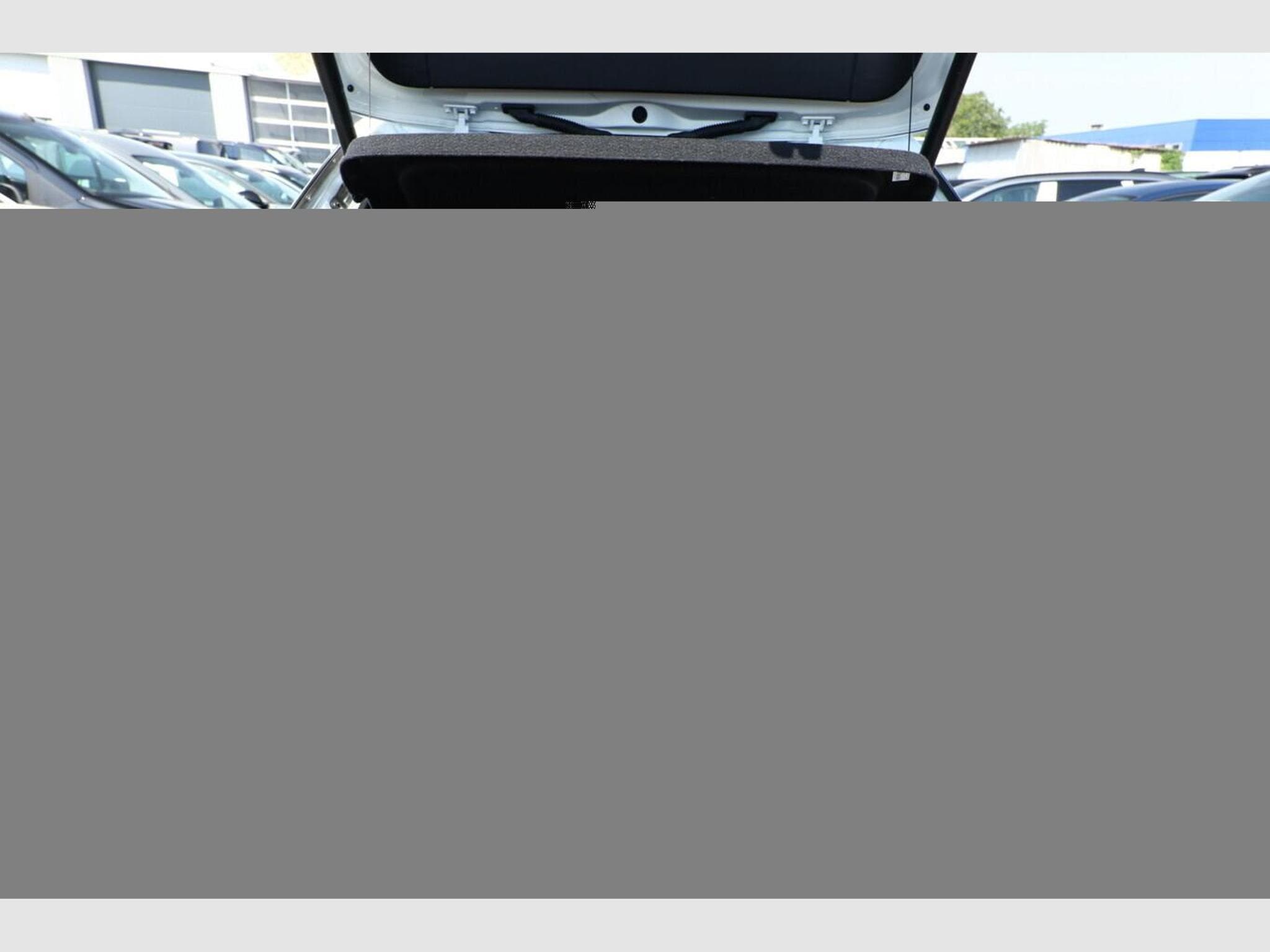 VW T-Roc R-Line (2026) - Foto 11