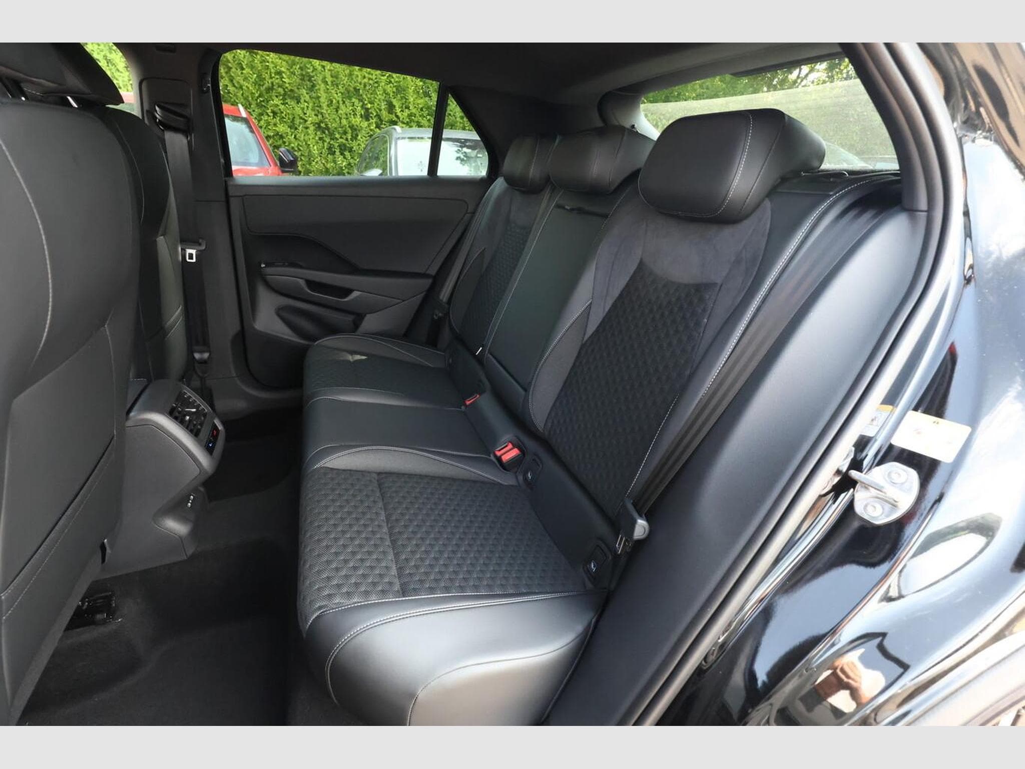 VW T-Roc R-Line (2026) - Foto 10