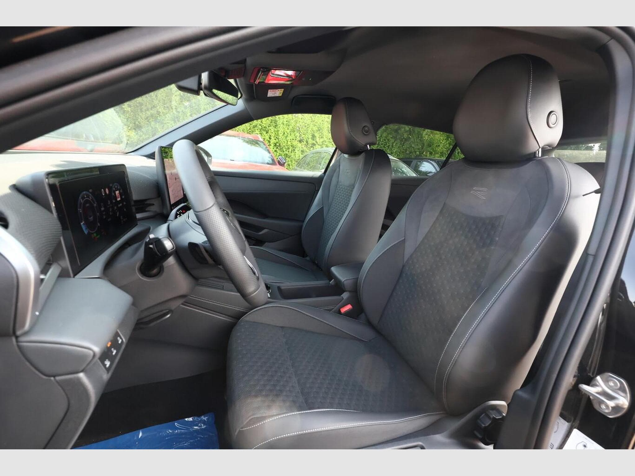 VW T-Roc R-Line (2026) - Foto 6