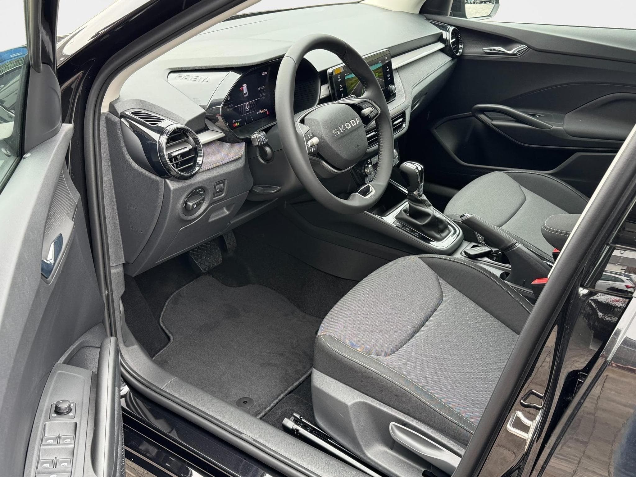 Skoda Fabia Extra Plus (2026) - Foto 12