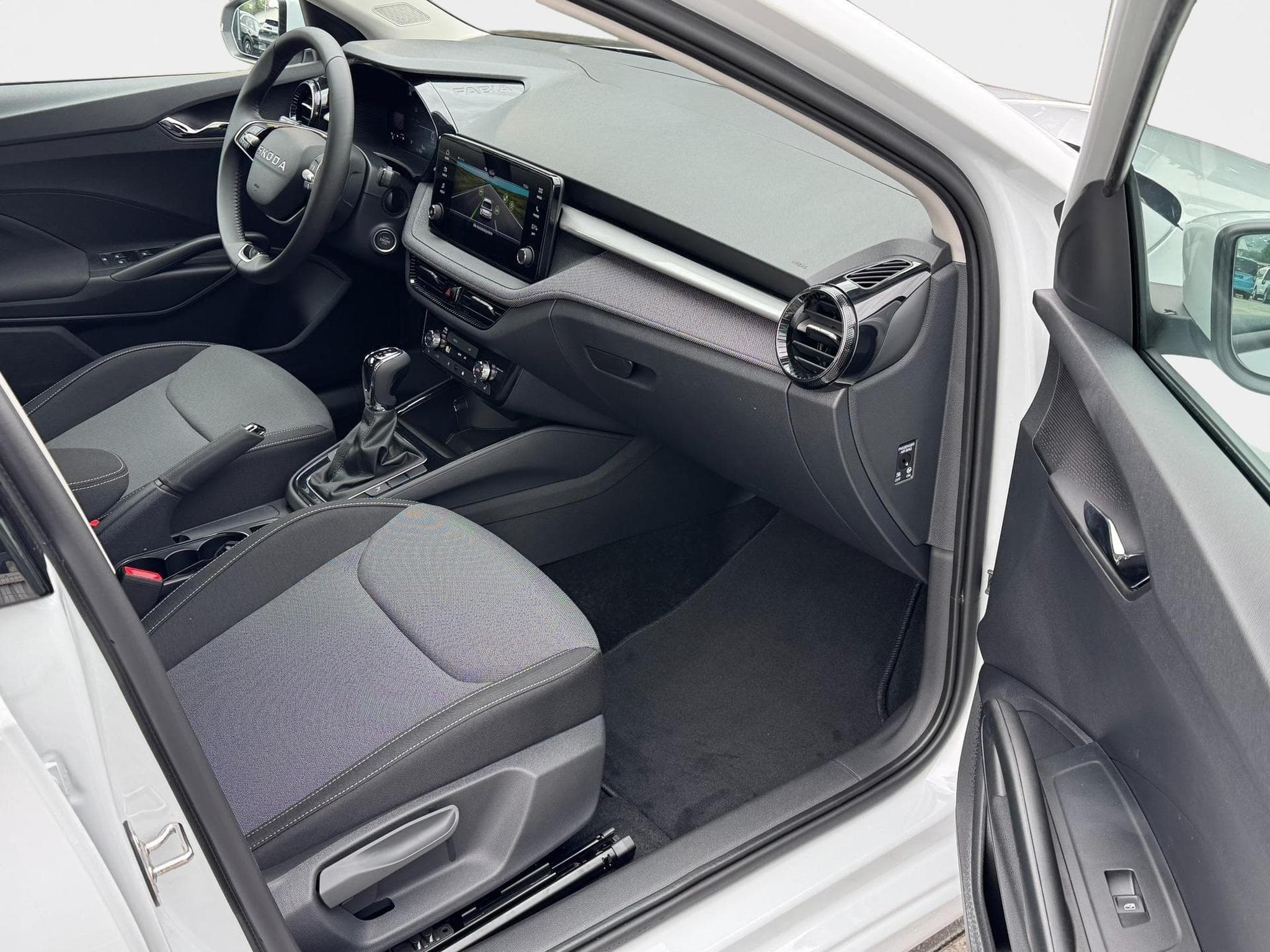 Skoda Fabia Extra Plus (2026) - Foto 8