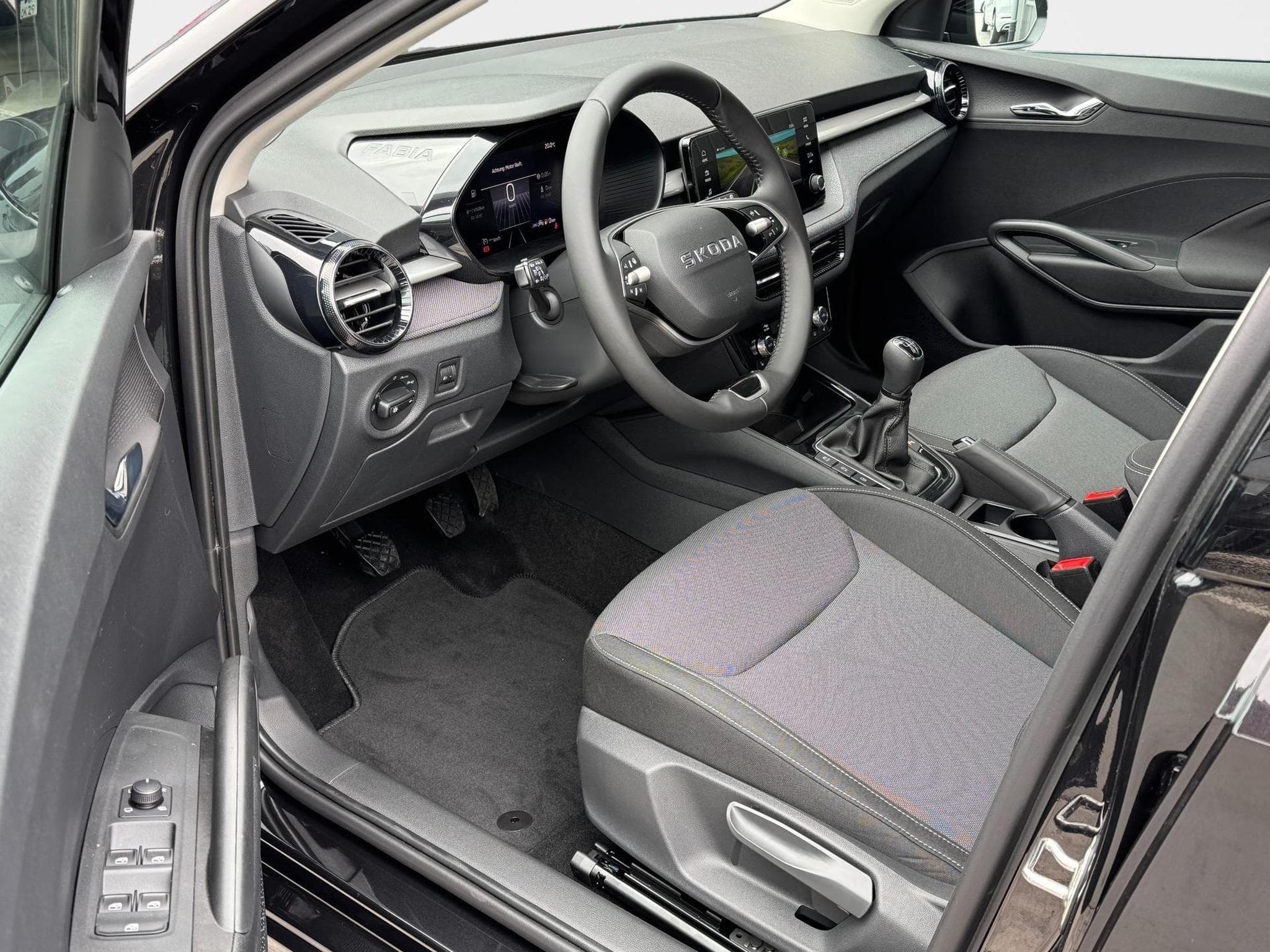 Skoda Fabia Extra Plus (2026) - Foto 11