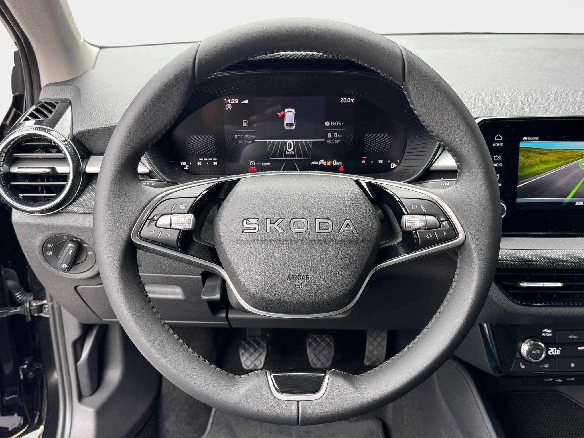 Skoda Fabia Extra Plus (2026) - Foto 12
