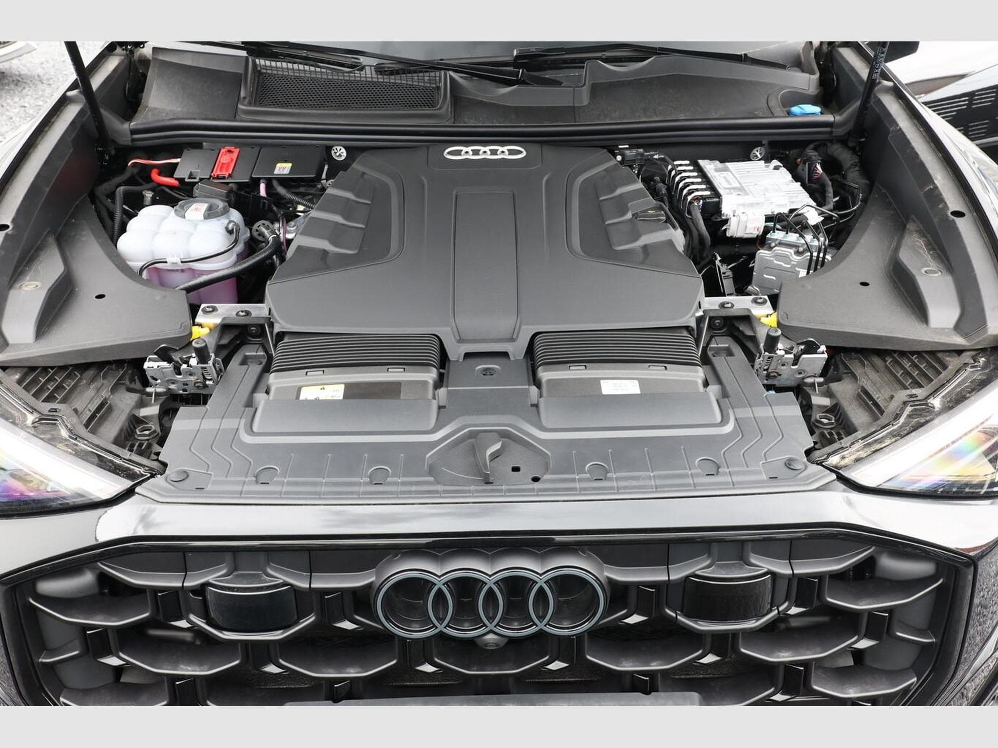 Audi Q8 S line (2026) - Foto 10
