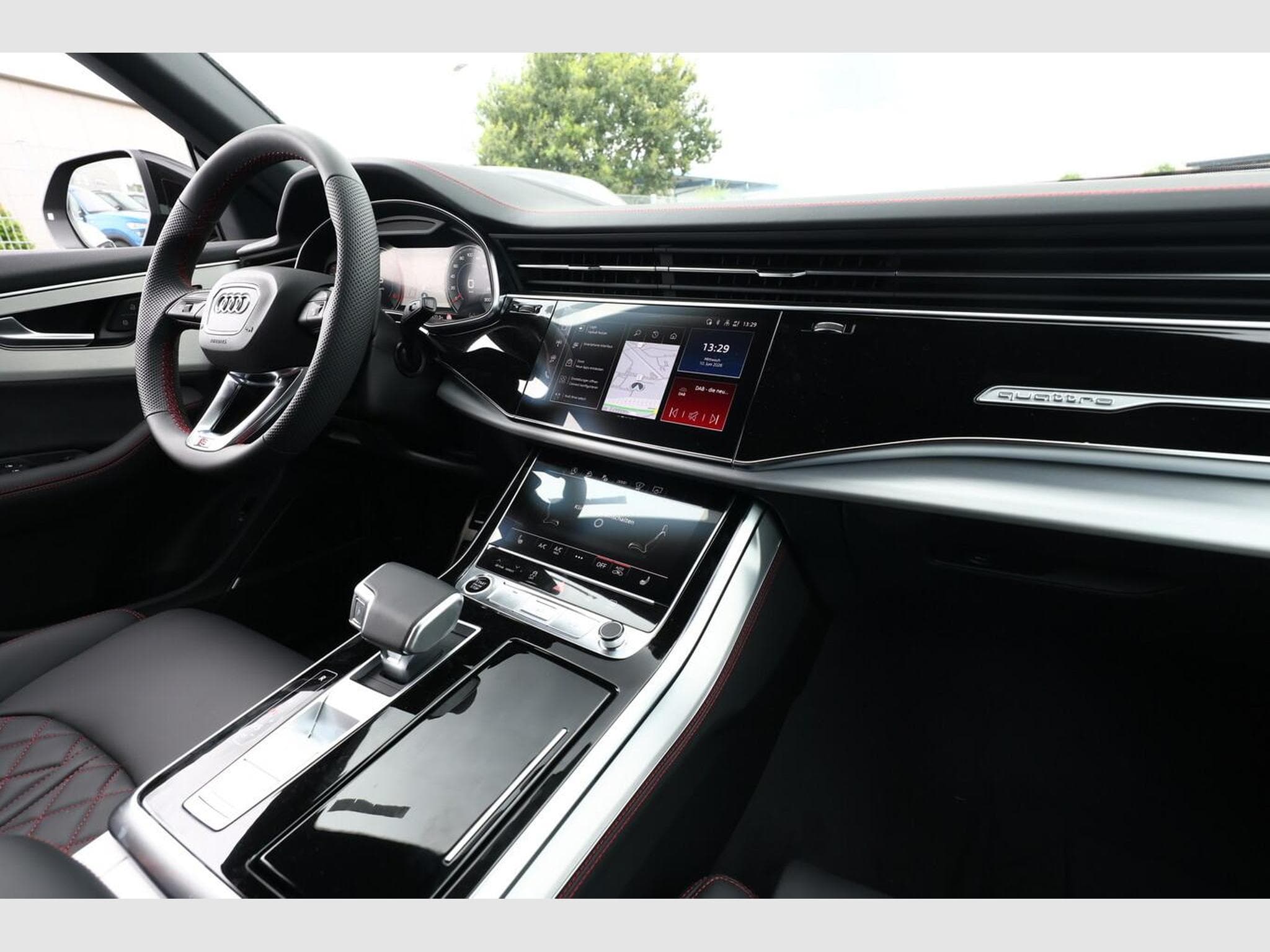 Audi Q8 S line (2026) - Foto 8