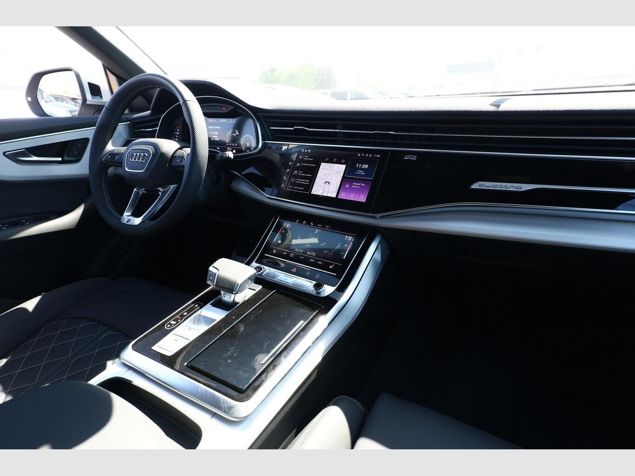 Audi Q8 S line (2026) - Foto 9