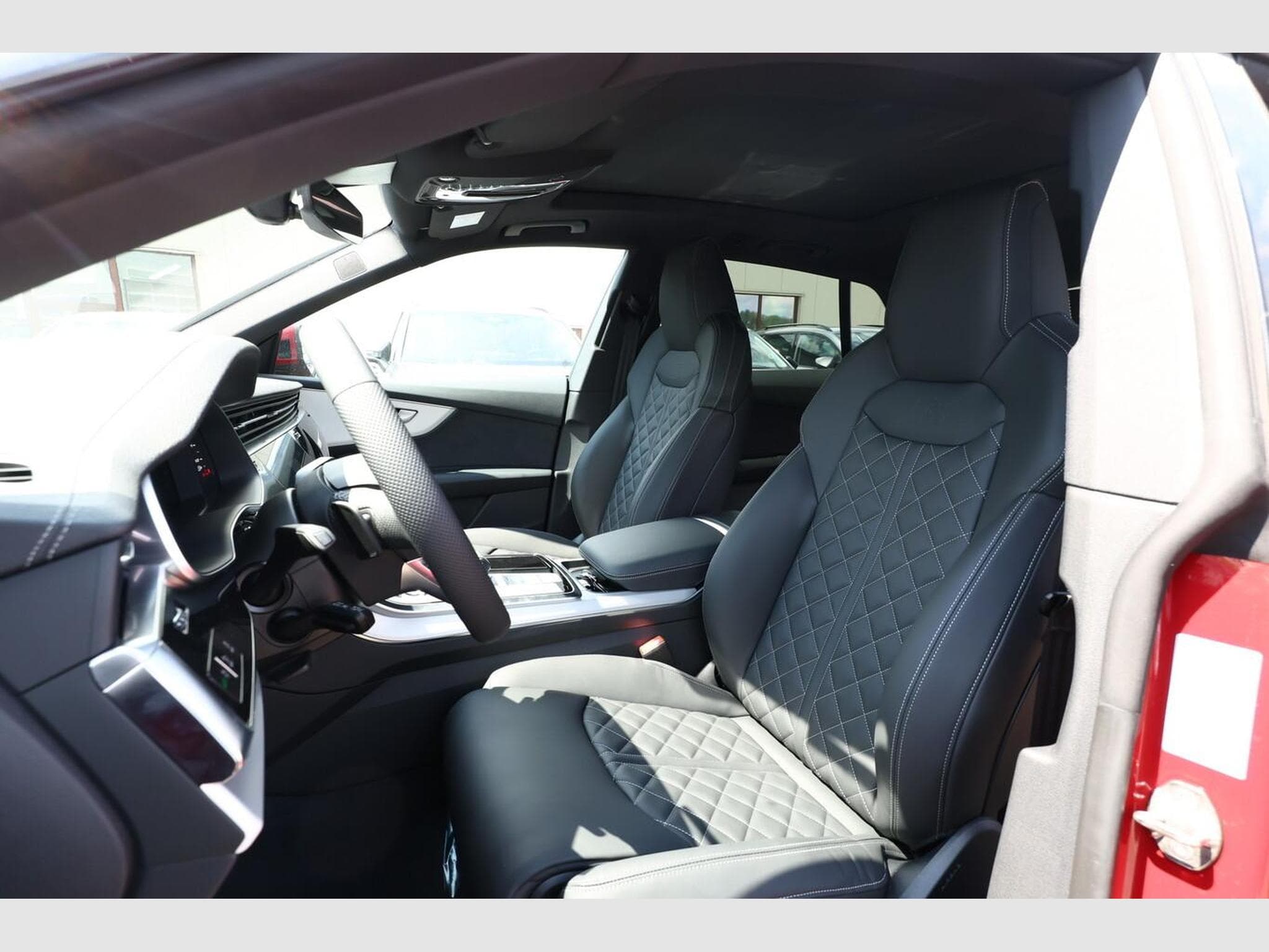 Audi Q8 S line (2026) - Foto 6