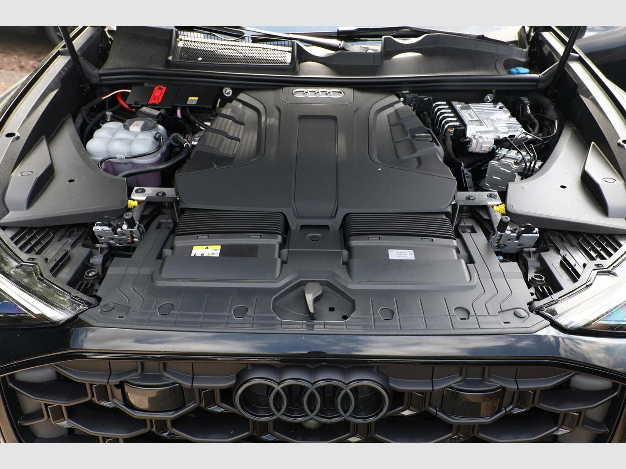 Audi Q8 S line (2026) - Foto 12