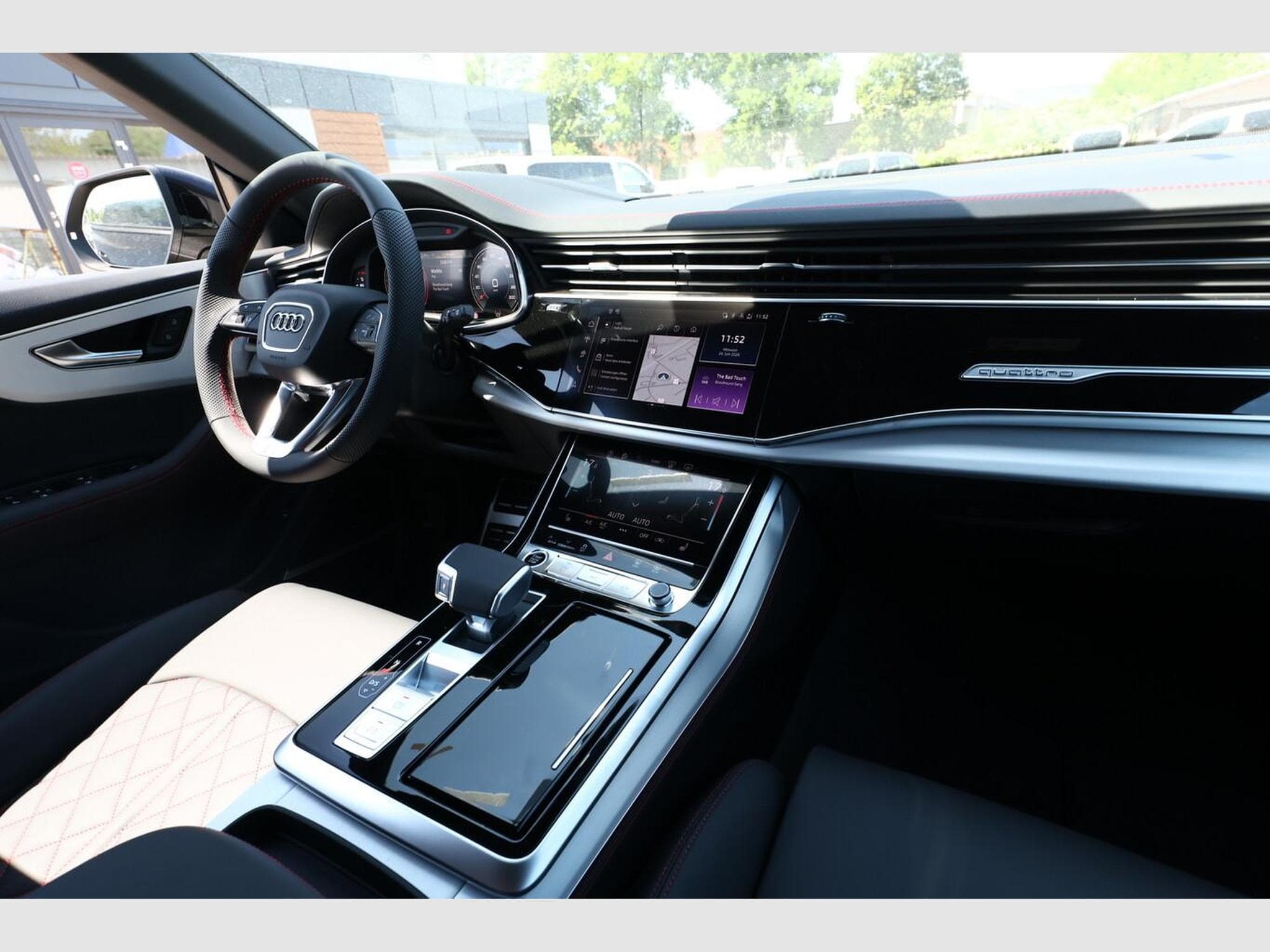 Audi Q8 S line (2026) - Photo 9
