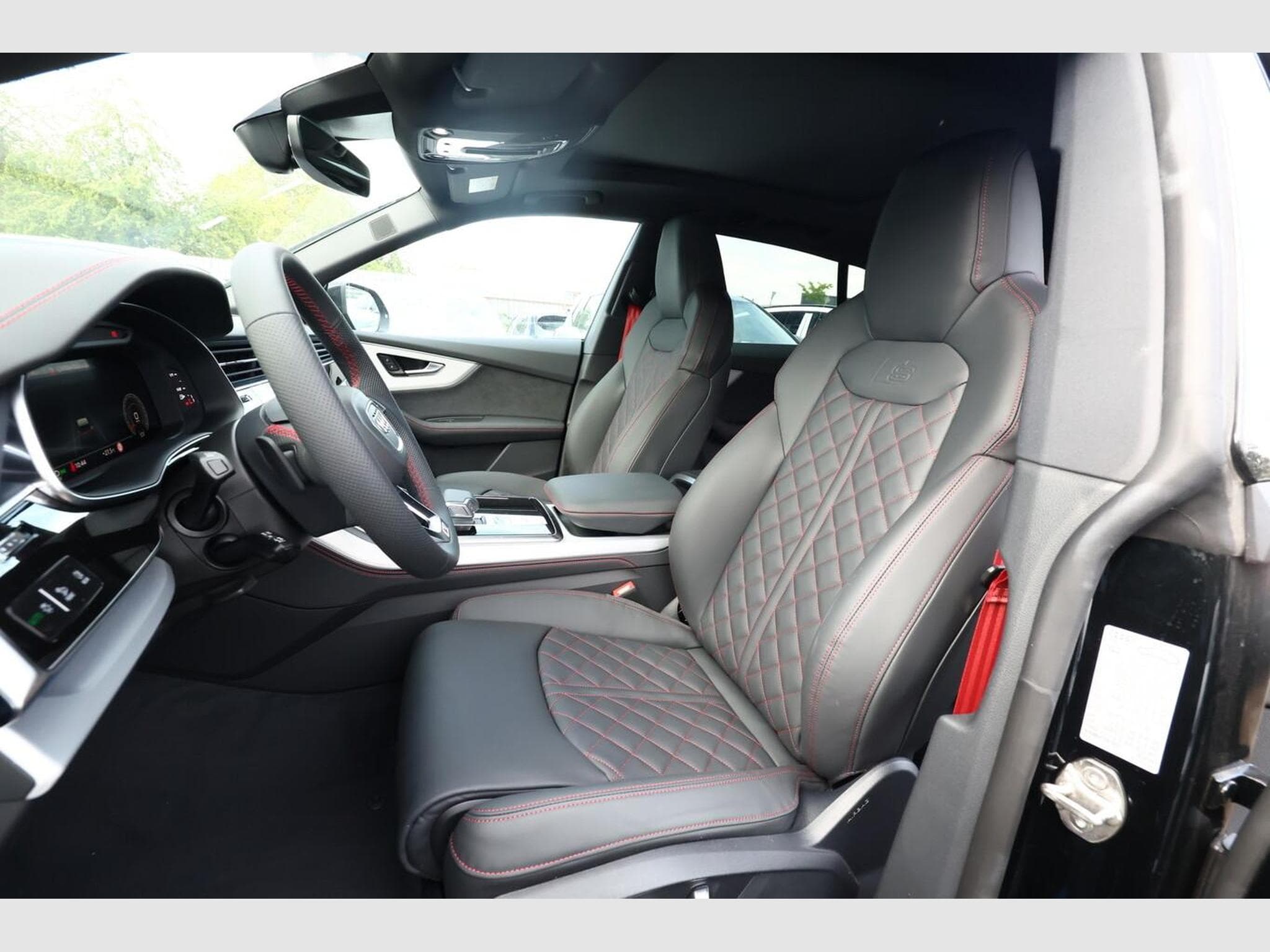 Audi Q8 S line (2026) - Photo 6