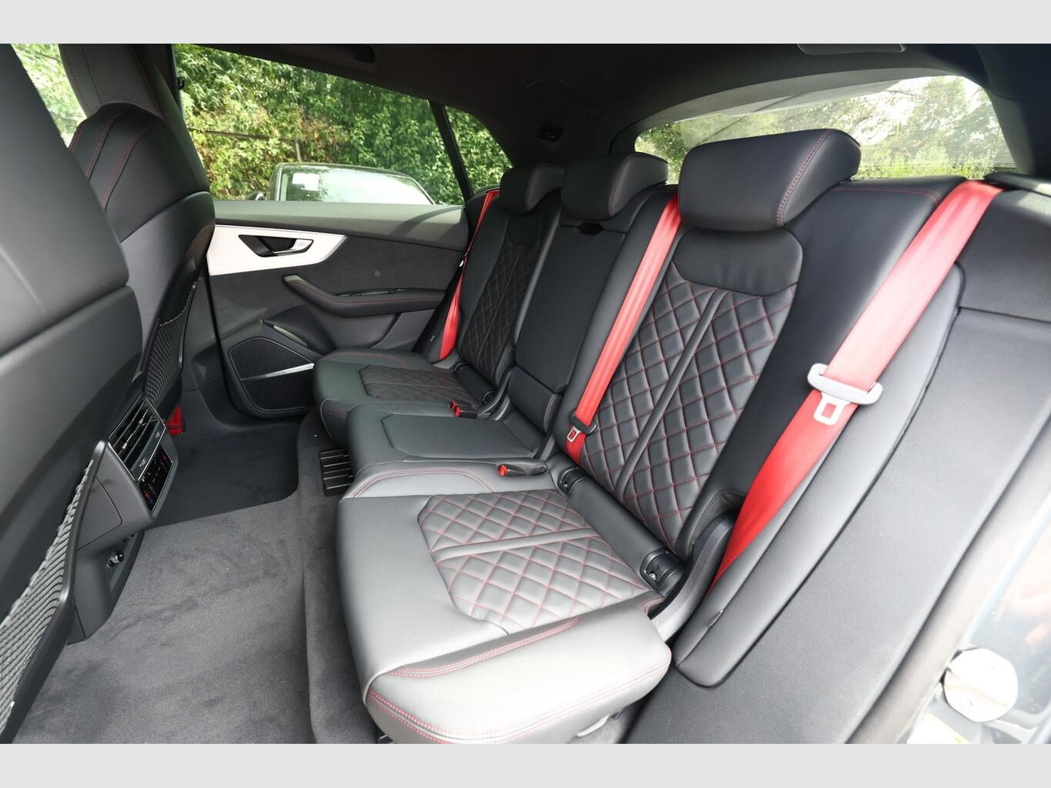 Audi Q8 S line (2026) - Photo 9
