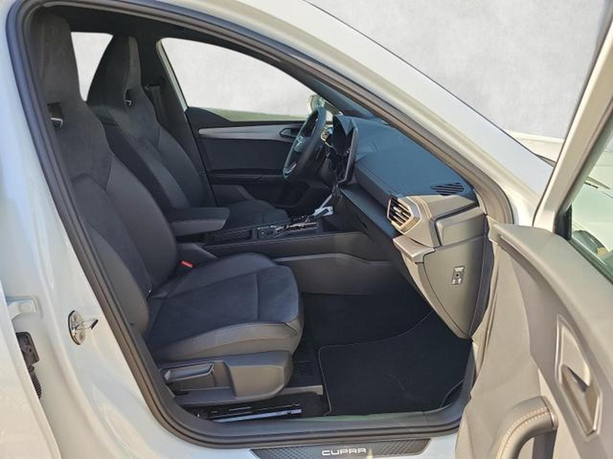 Cupra Formentor 1.5 TSI e-Hybrid 150 kW (2026) - Photo 10
