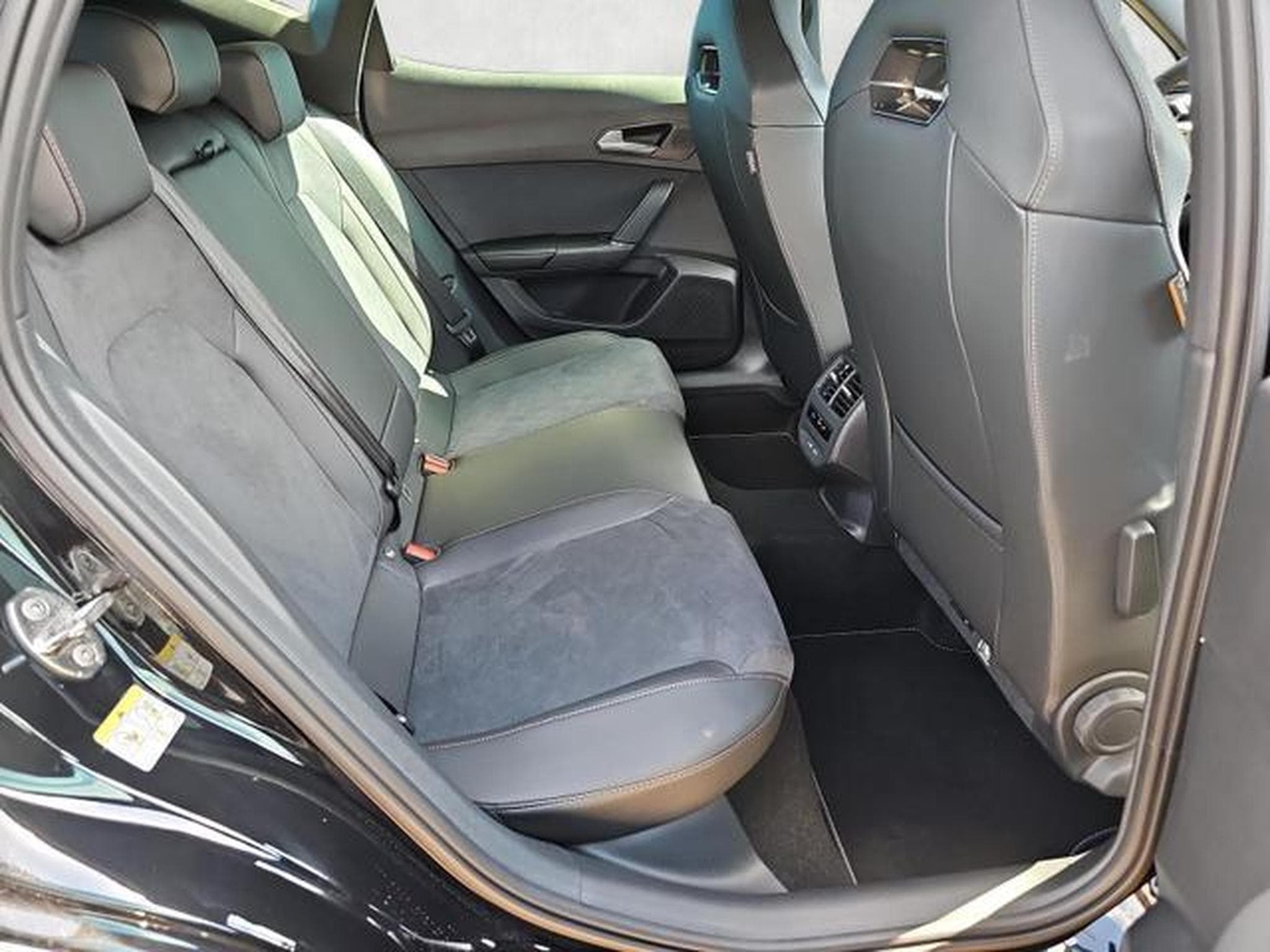 Cupra Formentor 1.5 TSI e-Hybrid 150 kW (2026) - Photo 13