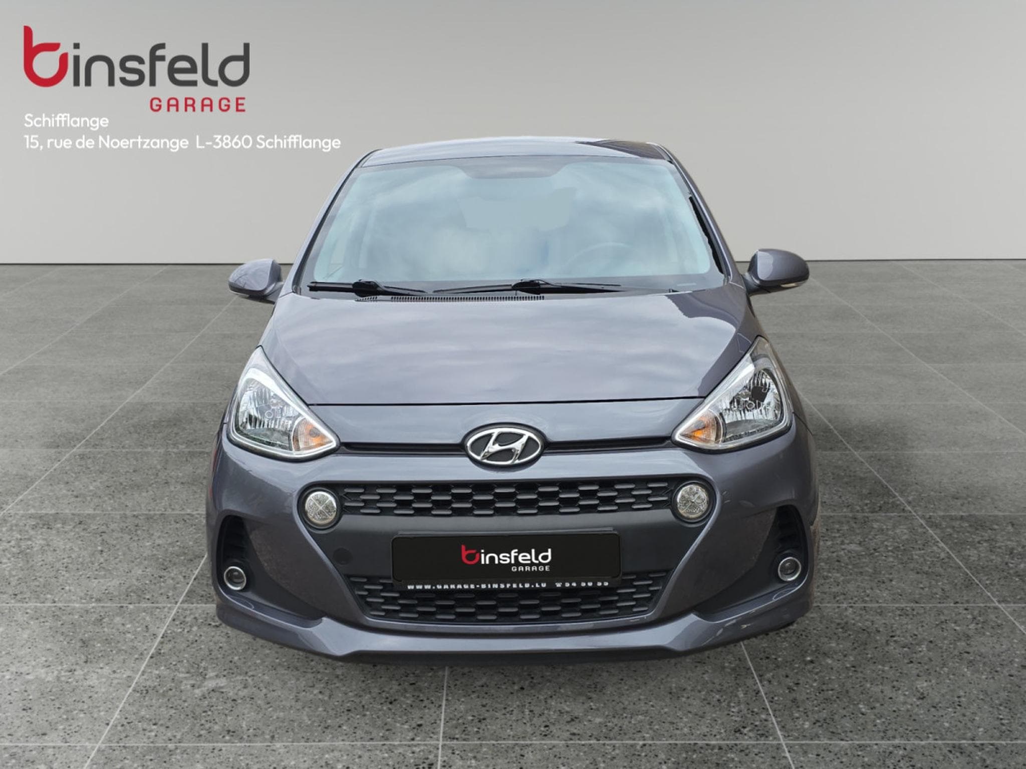 Hyundai i10 i 10 Sky 5D MANUAL5 4/5DOORS (2017) - Photo 2