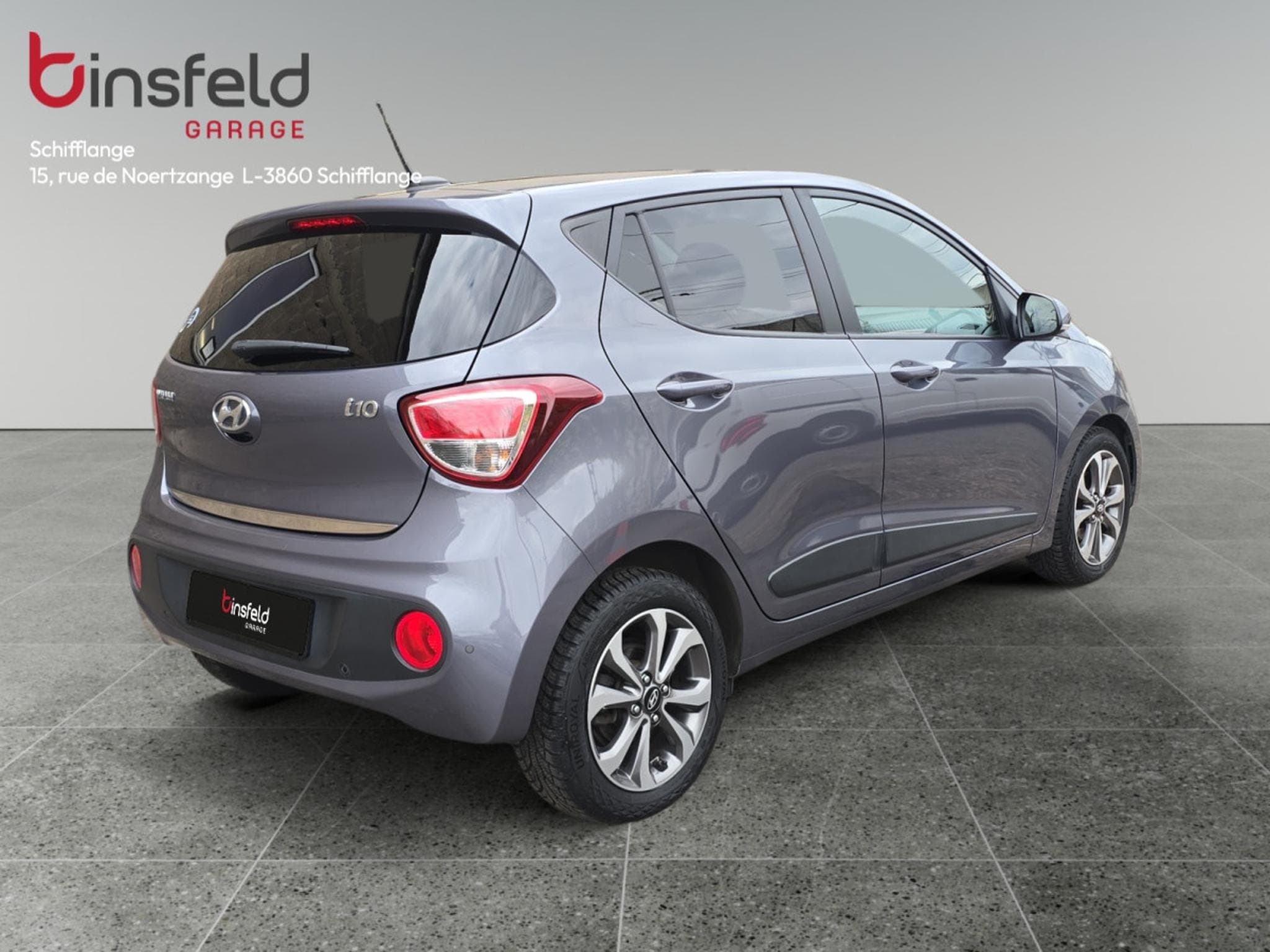 Hyundai i10 i 10 Sky 5D MANUAL5 4/5DOORS (2017) - Photo 6