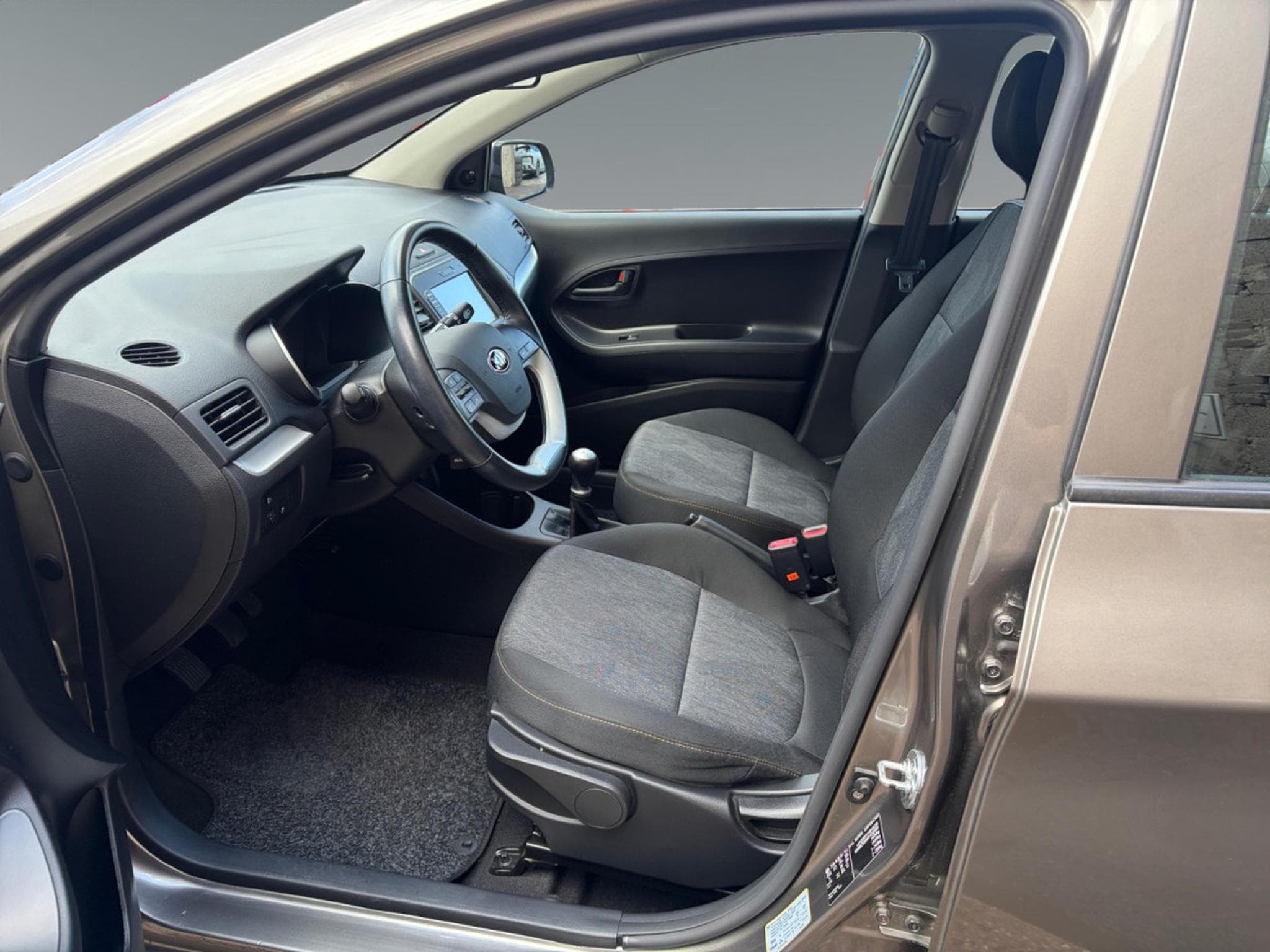 Kia Picanto Navi Edition 1.0 (2017) - Foto 9