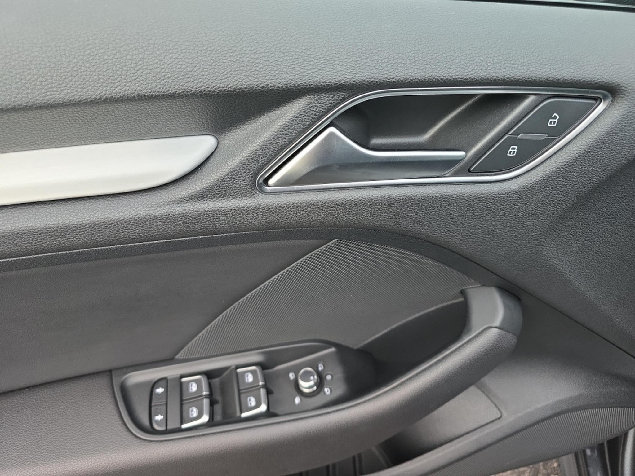 Audi A3 S LINE 1.5 (2018) - Foto 17