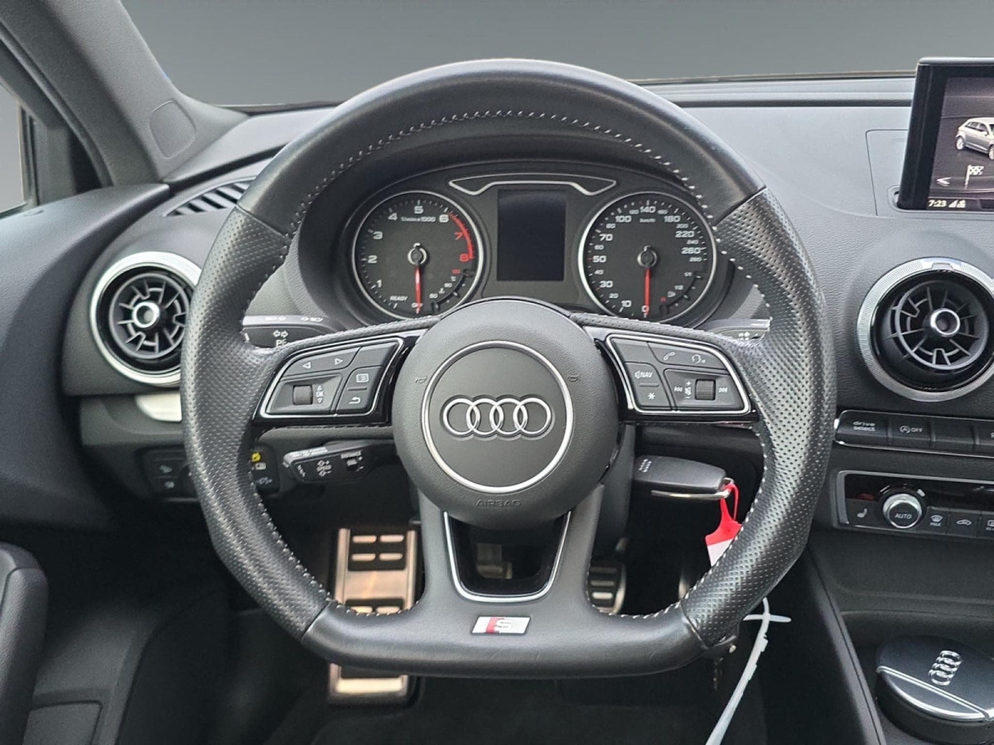 Audi A3 S LINE 1.5 (2018) - Foto 9