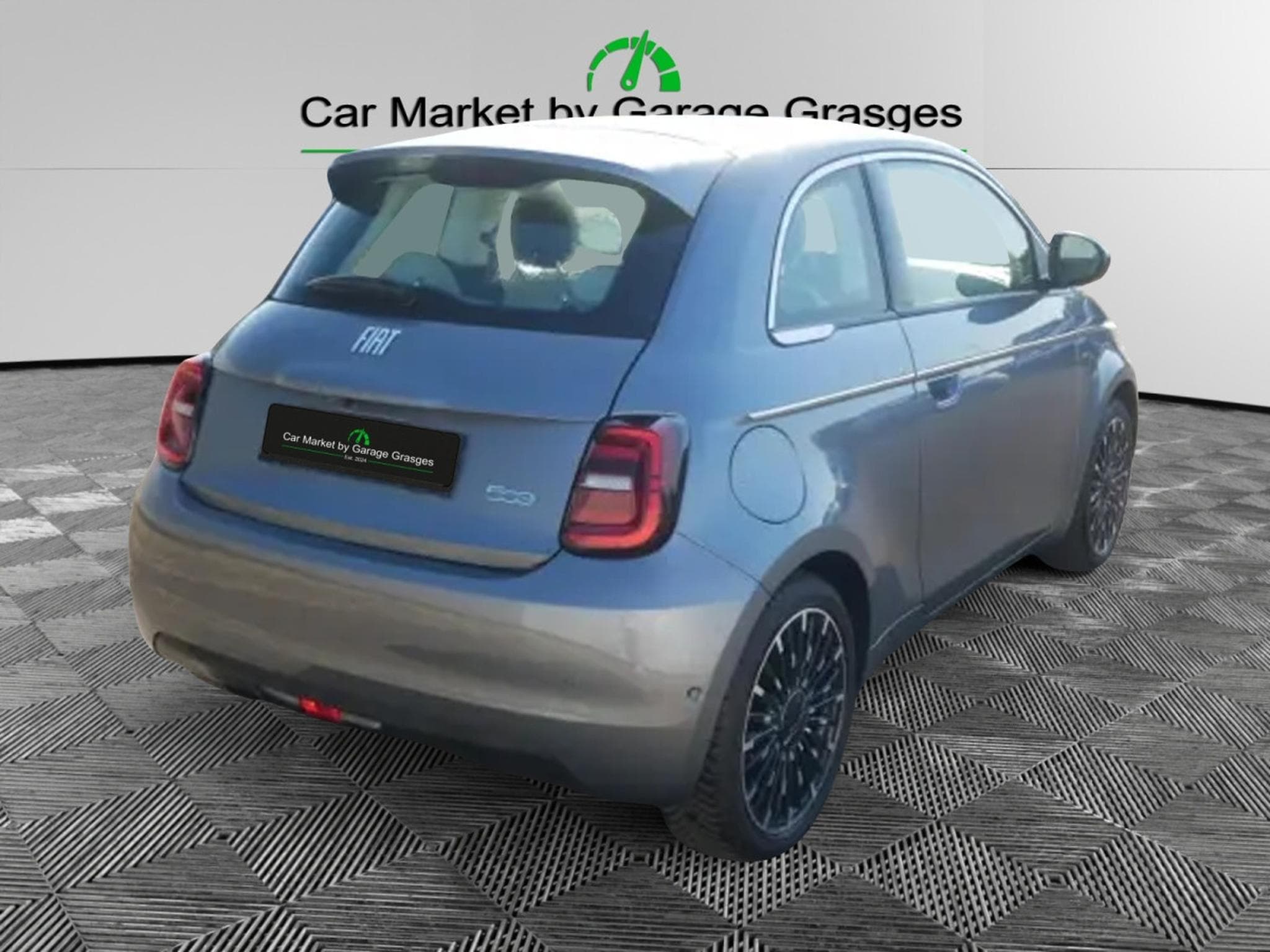 Fiat 500 BOCELLI 42 Kwh (2023) - Photo 5