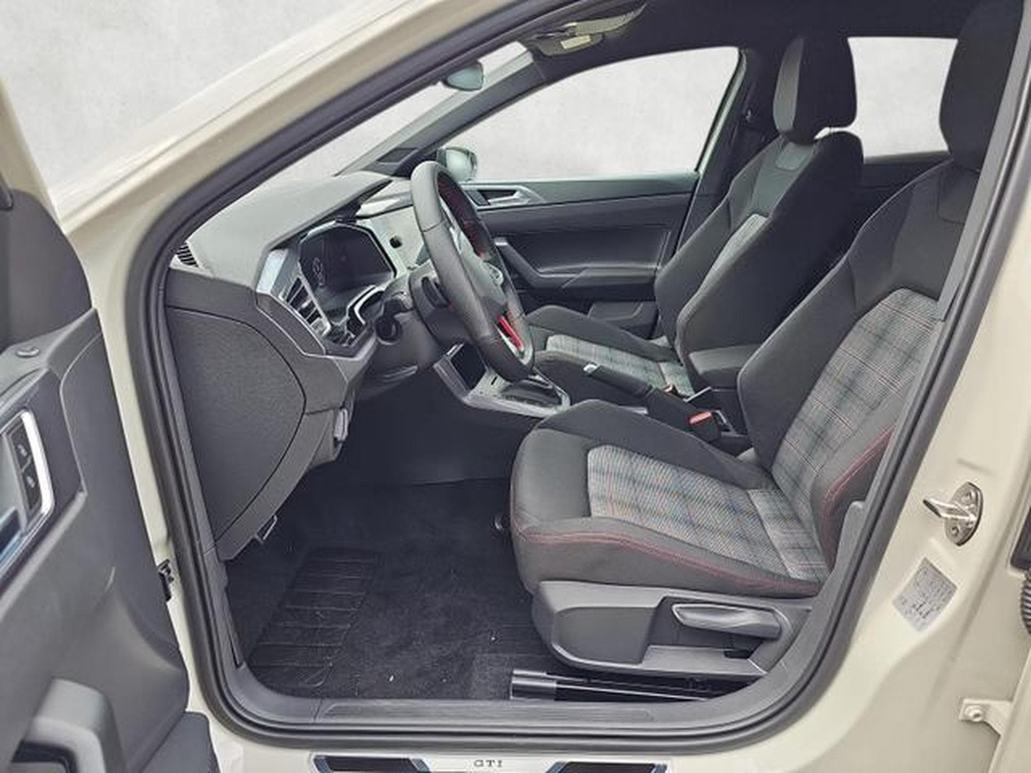 VW Polo GTI (2026) - Foto 9