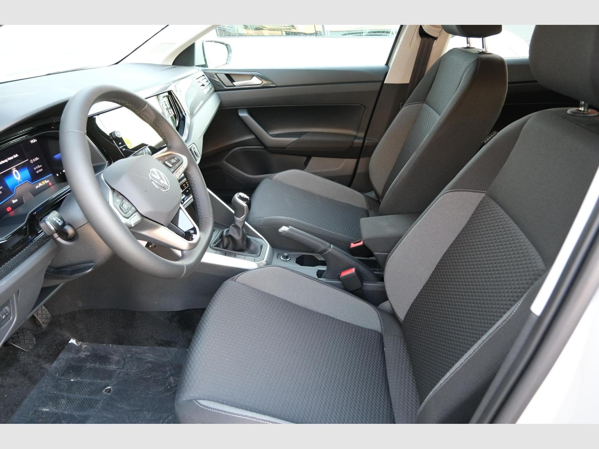 VW Polo 1.0 TSI Life (2026) - Foto 24