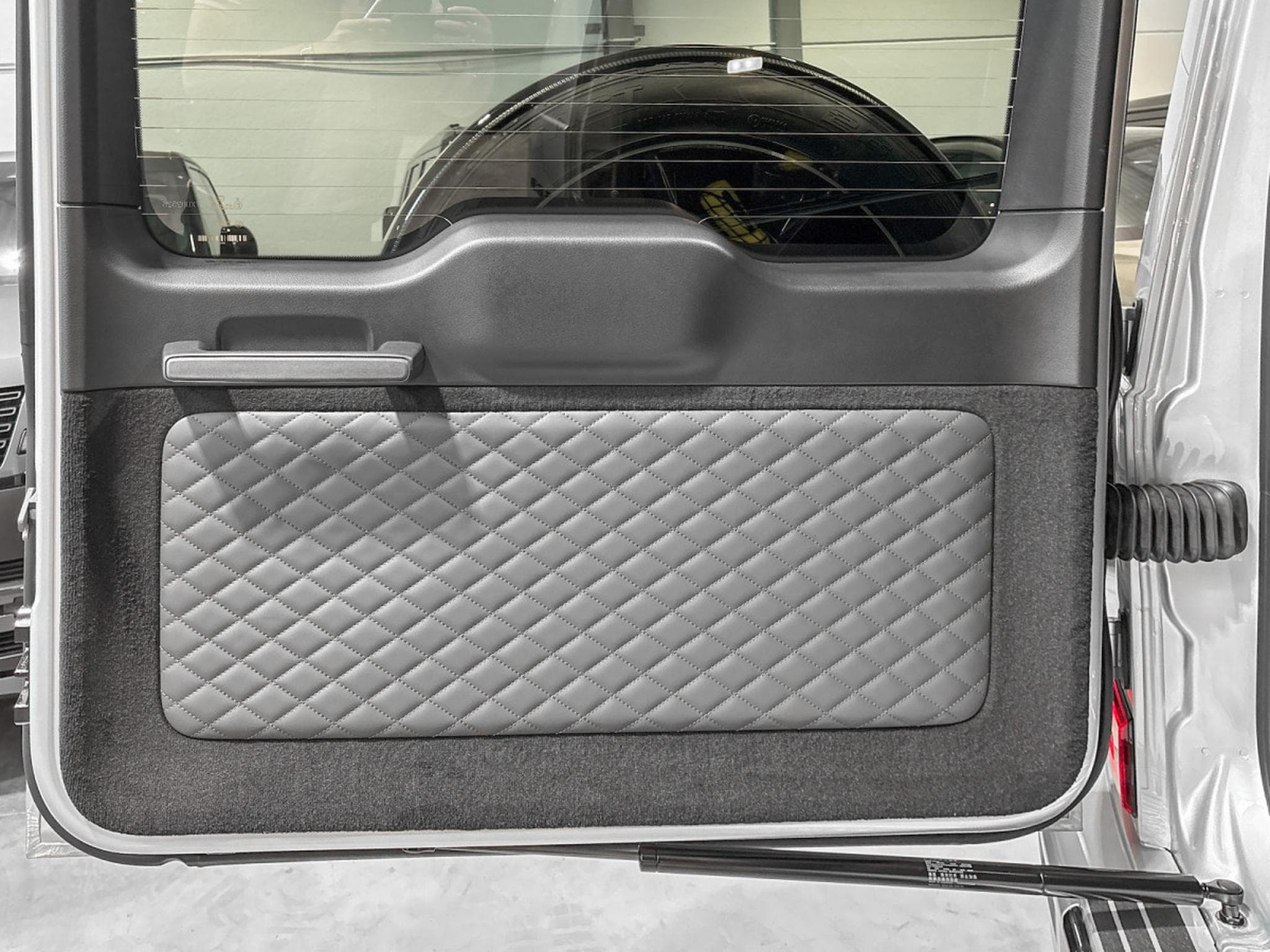 Mercedes G 63 AMG G63 AMG FACELIFT/ A22 RIDE.C/CARBON/2026 (2026) - Photo 16