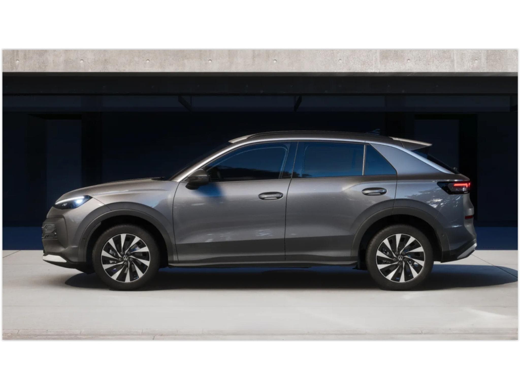 VW T-Roc Life 1.5 eTSI 110 kW / 150 CV Boîte à double embrayage 7 vit (2026) - Photo 2