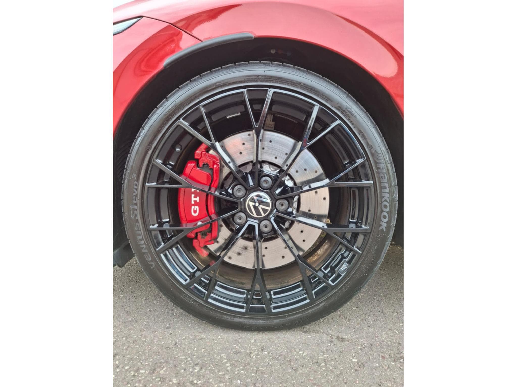 VW Golf GTI Clubsport 2.0 TSI 221 kW / 300 CV Boîte à double embraya (2025) - Photo 4