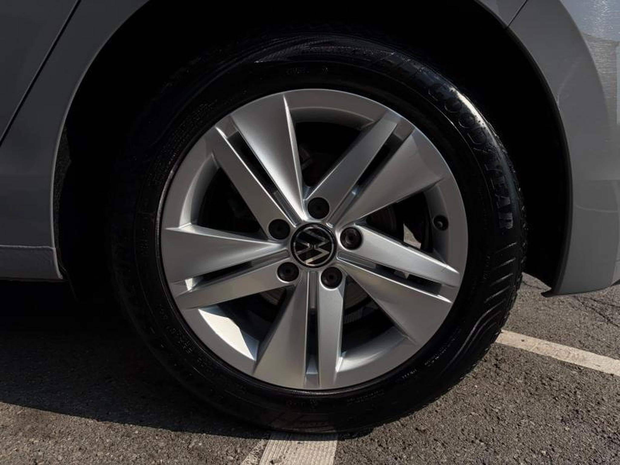 VW Golf VIII Life (2022) - Photo 5