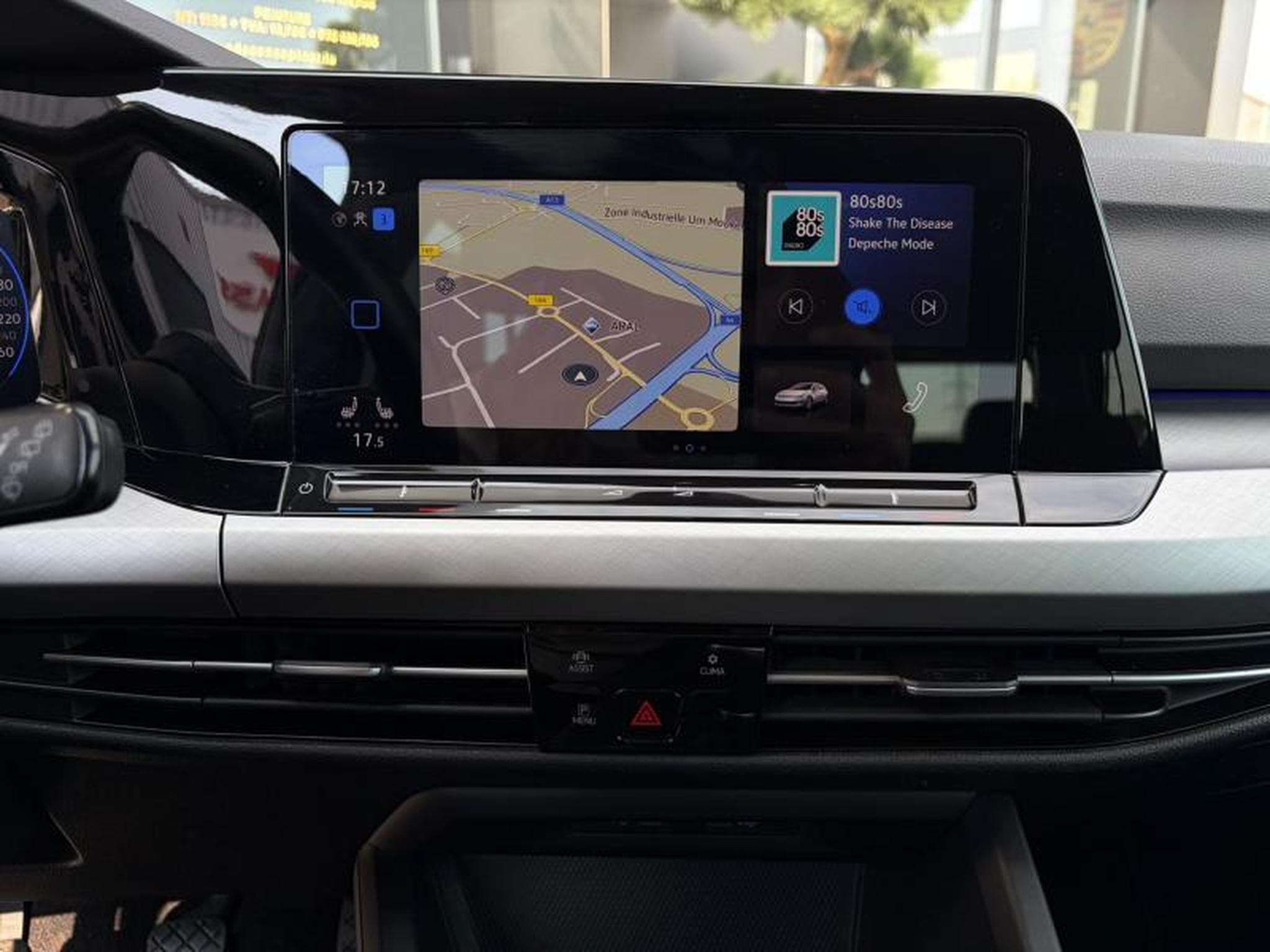 VW Golf VIII Life (2022) - Photo 7