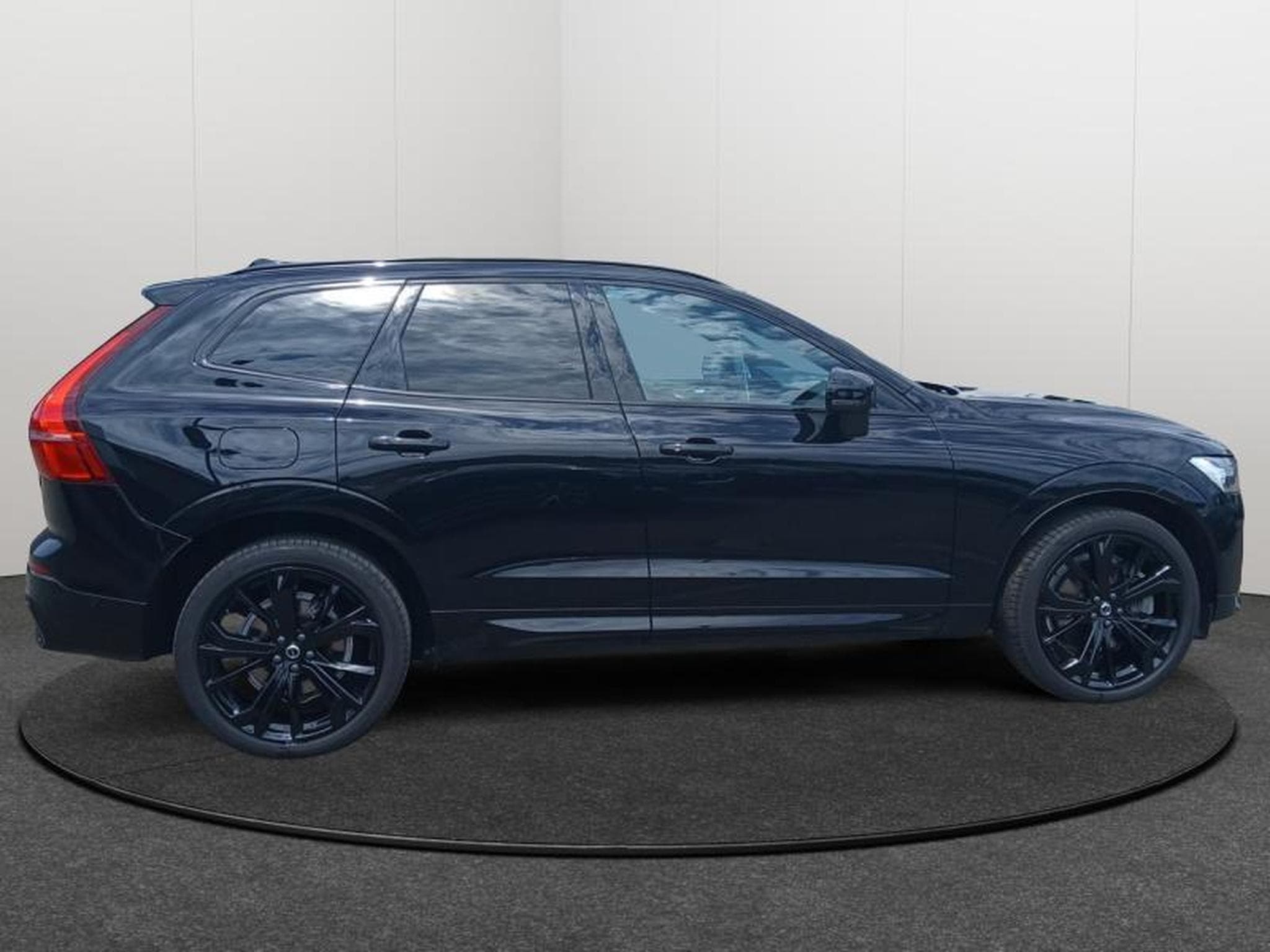 Volvo XC60 Black edition (2024) - Photo 8
