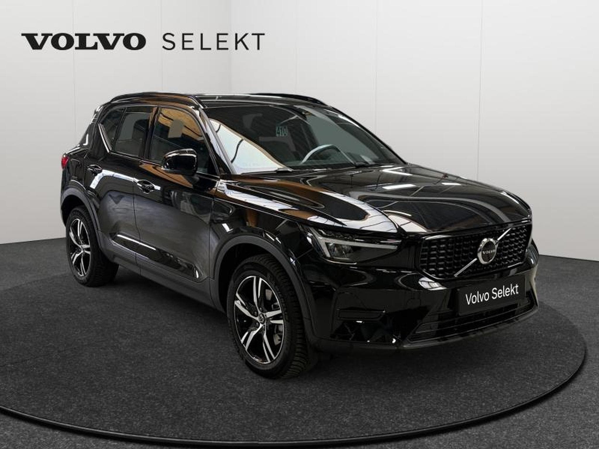 Volvo XC40 B3 Plus Dark / Essence (2025) - Photo 8