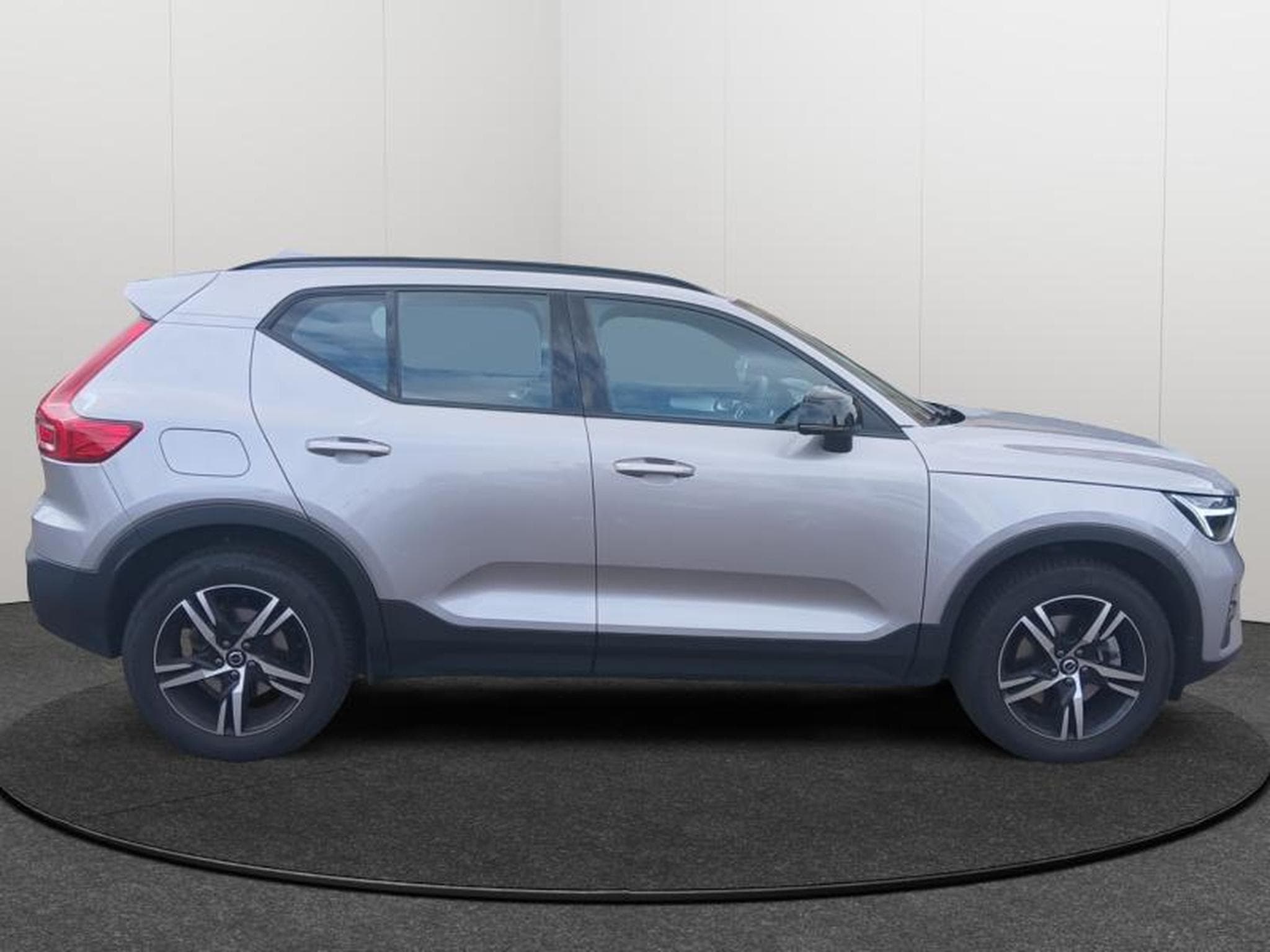 Volvo XC40 B3 Plus Dark / Essence (2025) - Photo 7