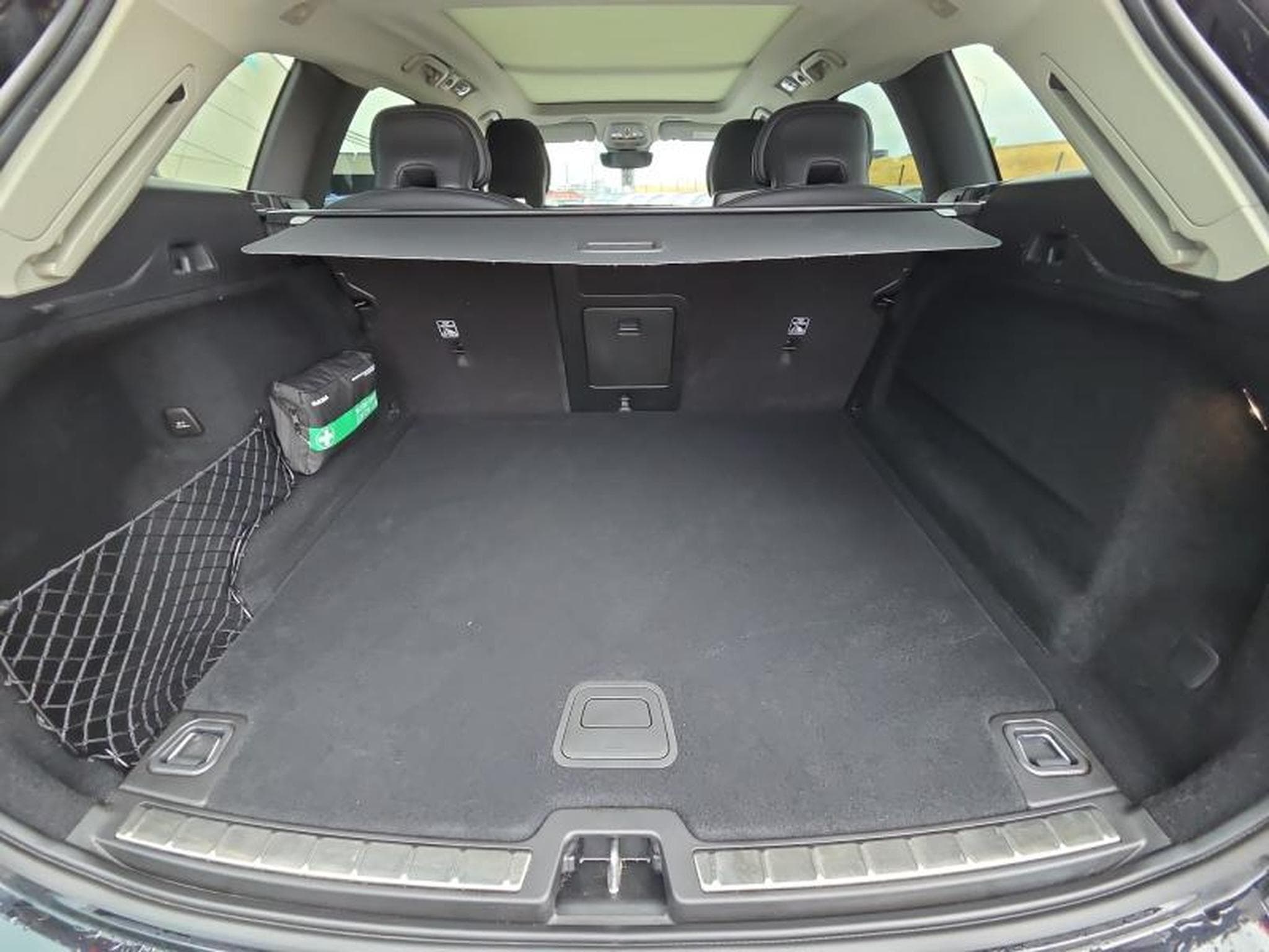 Volvo XC60 B4 Inscription / Essence (2022) - Photo 19