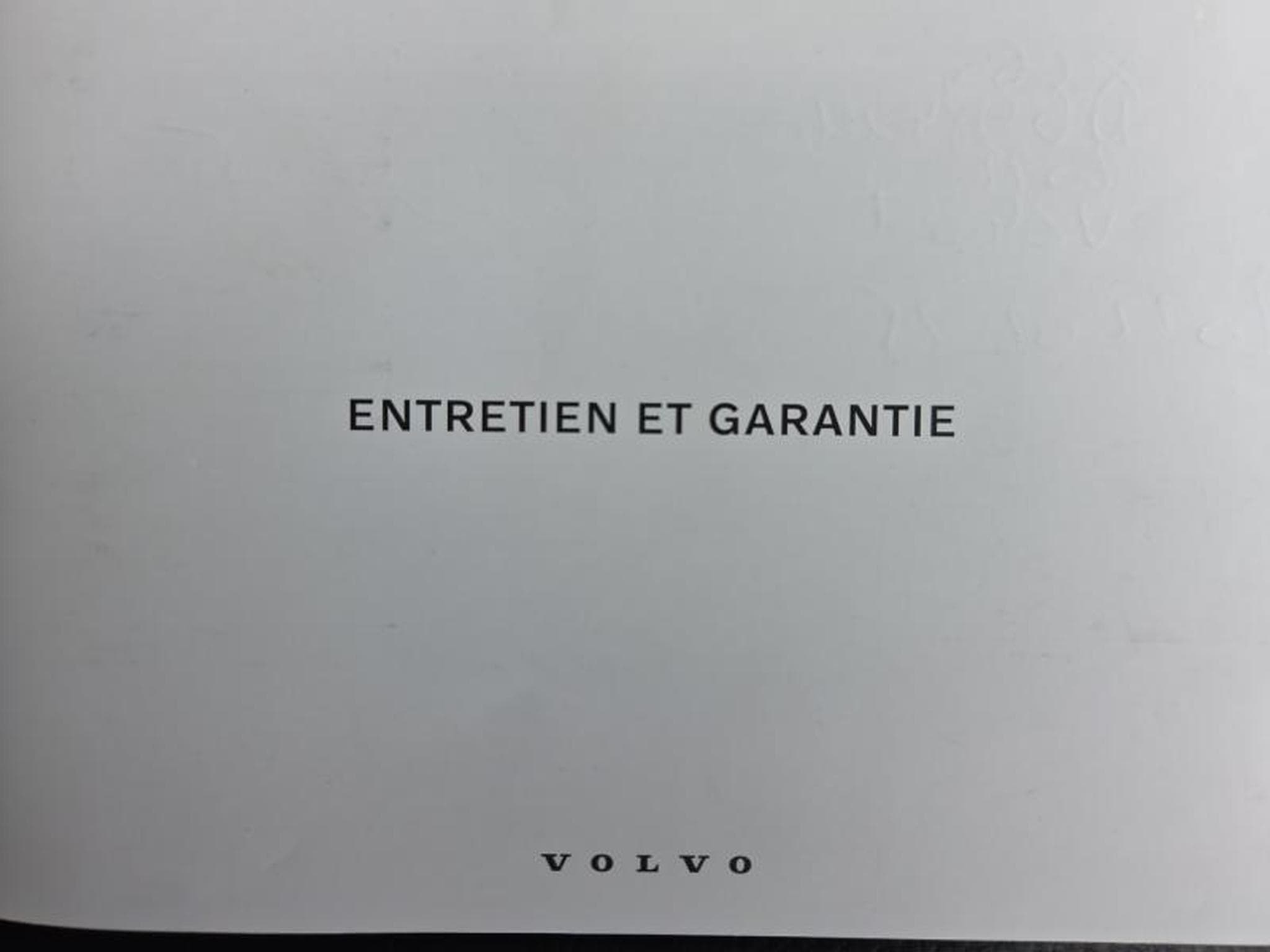 Volvo XC60 B4 Inscription / Essence (2022) - Photo 22