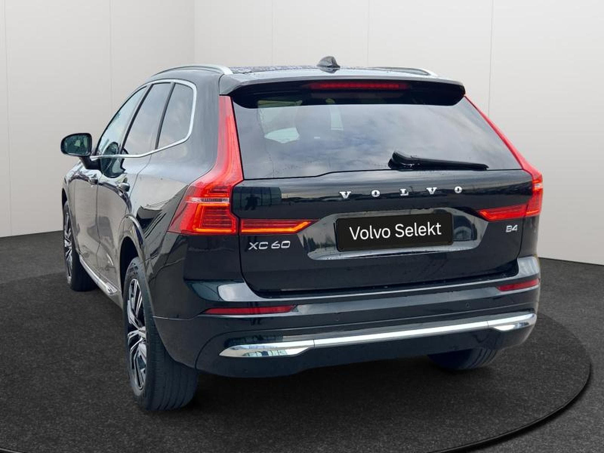 Volvo XC60 B4 Inscription / Essence (2022) - Photo 5